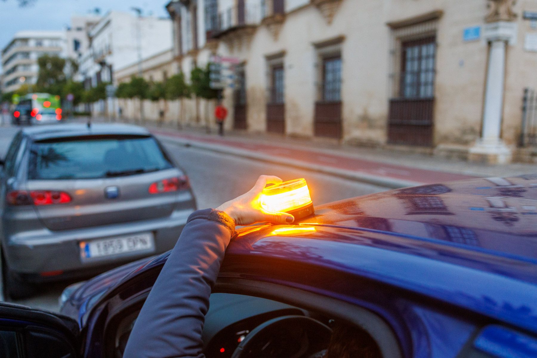 La baliza V16 de la DGT.