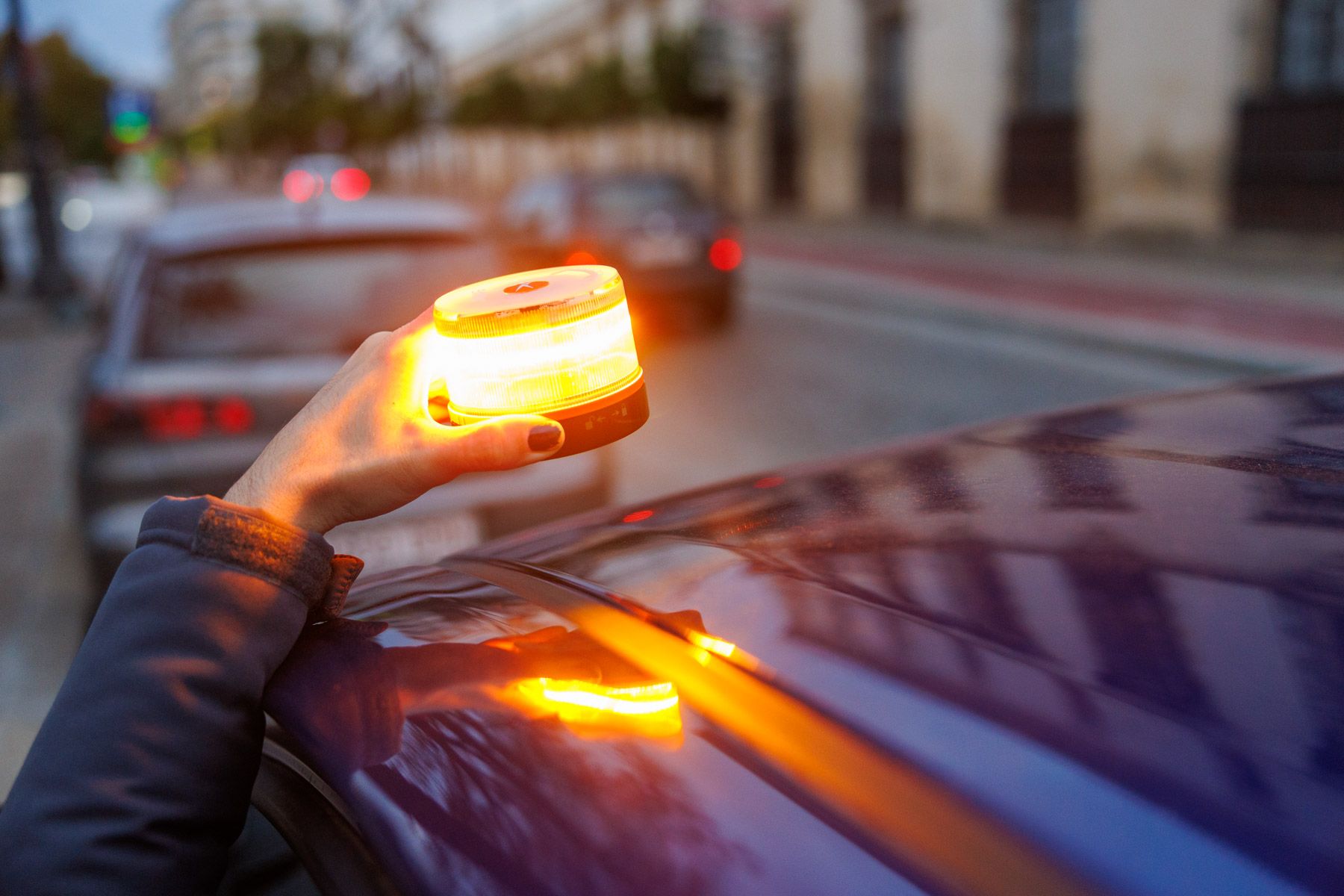 Una baliza homologada por la DGT.