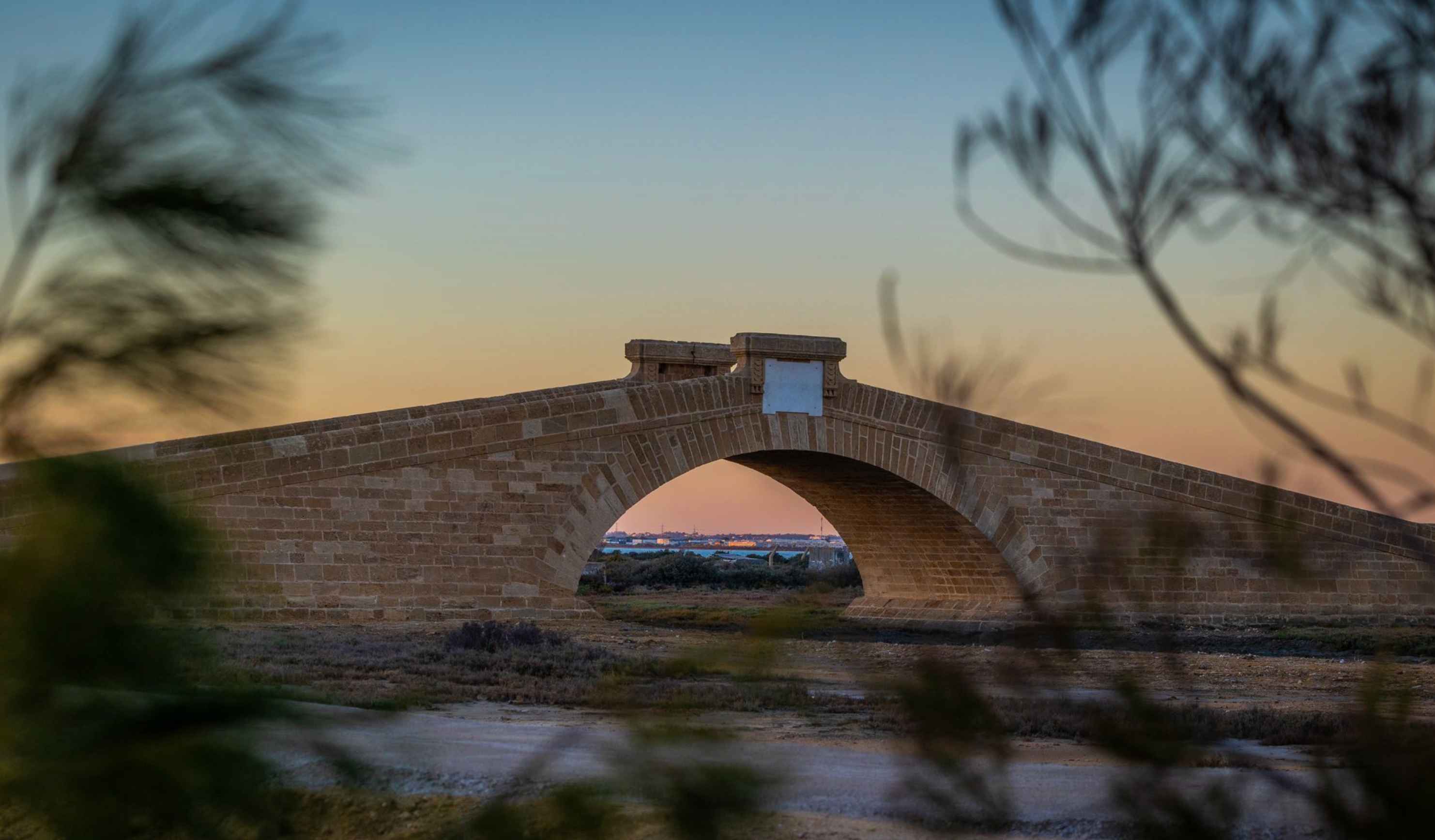 Imagen de cómo ha quedado el Puente de Ureña de San Fernando tras su rehabilitación.
