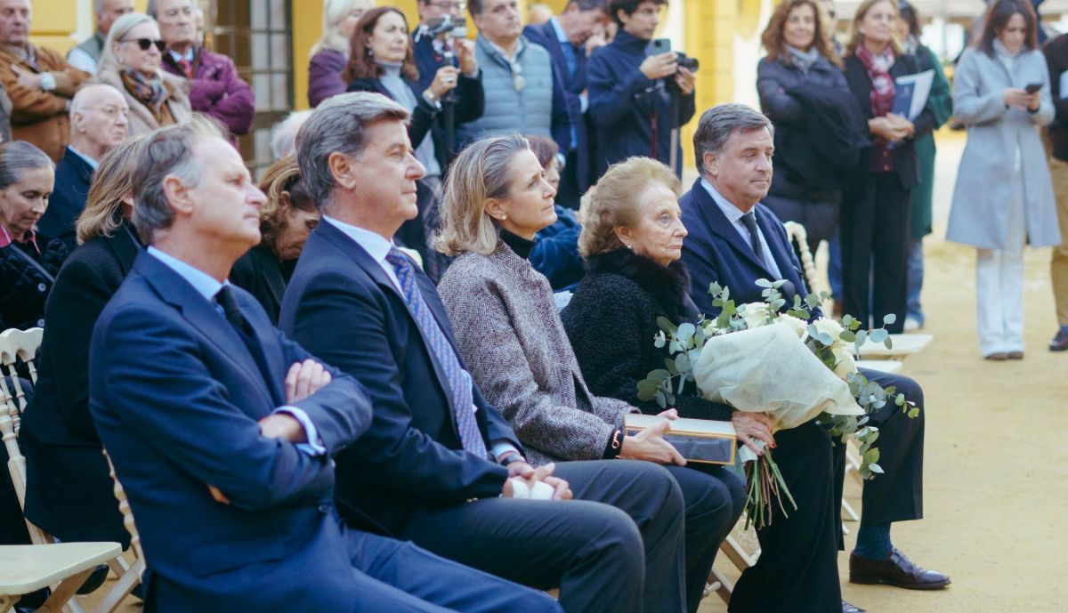 ESCULTURA ALVARO DOMECQ REAL ESCUELA ANDALUZA DEL ARTE ECUESTRE 17