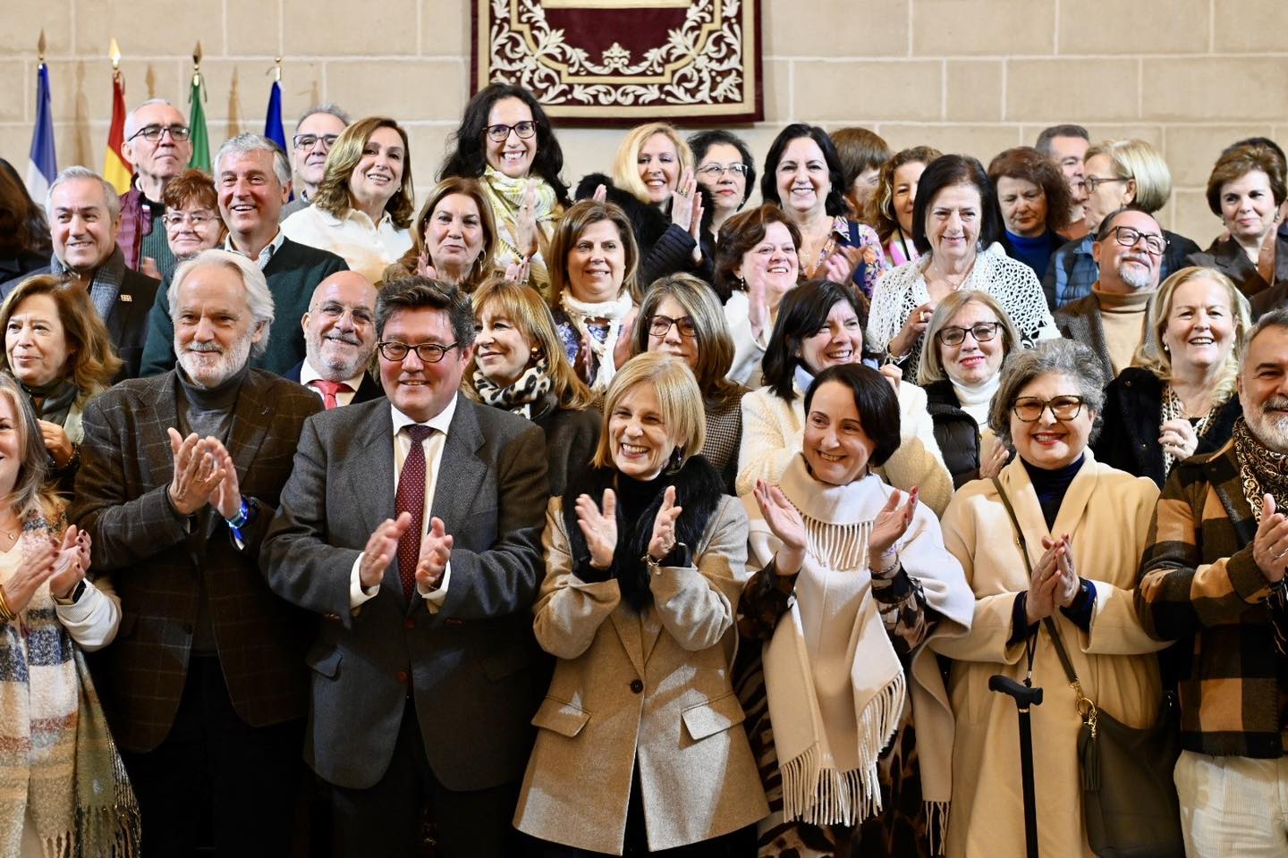 La emoción del acto a los docentes jubilados.