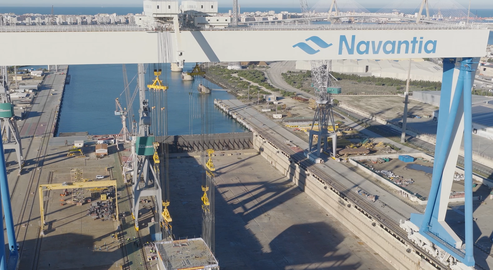 Vista panorámica del astillero puertorrealeño.