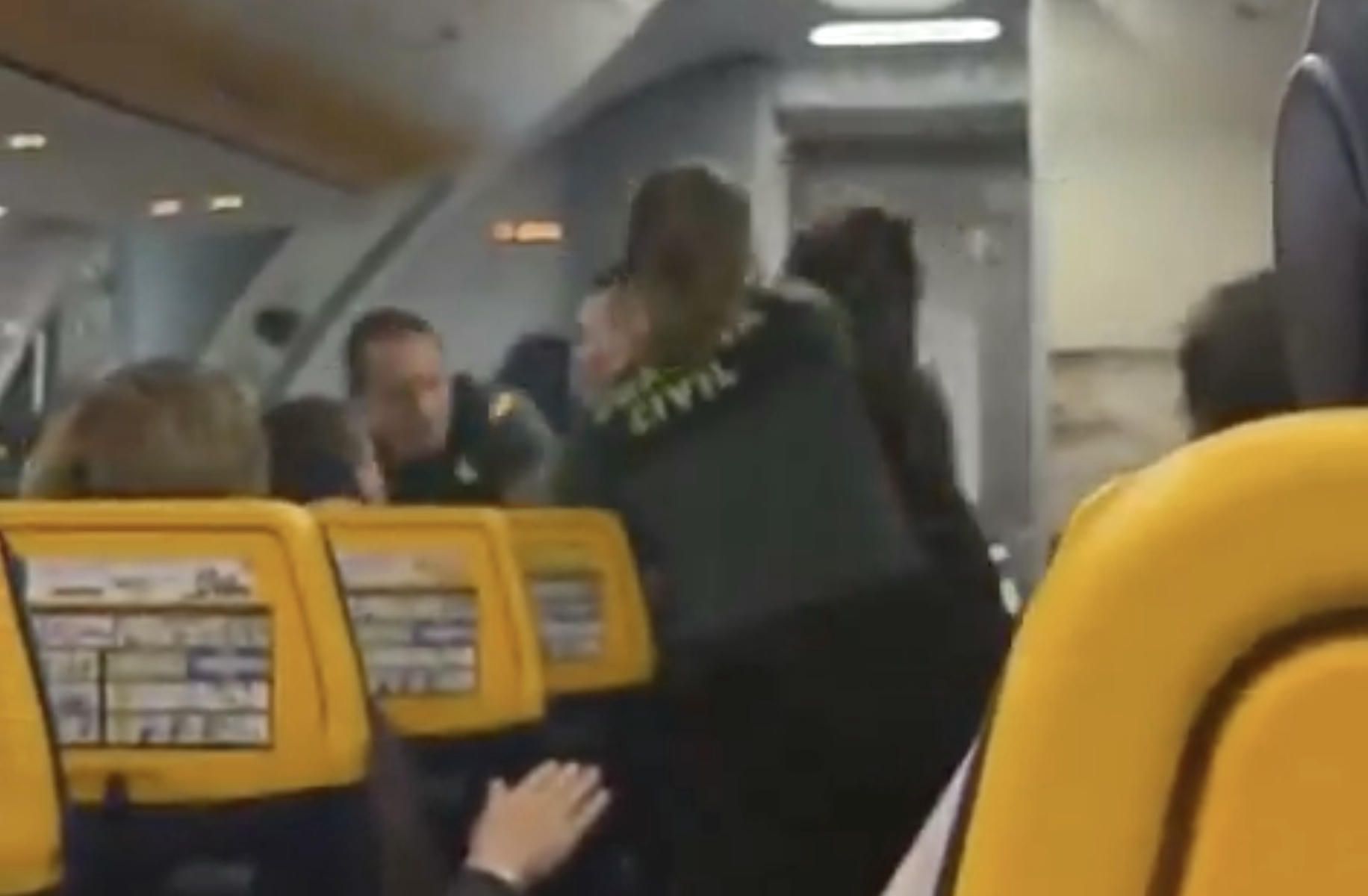 Un momento de la agresión.