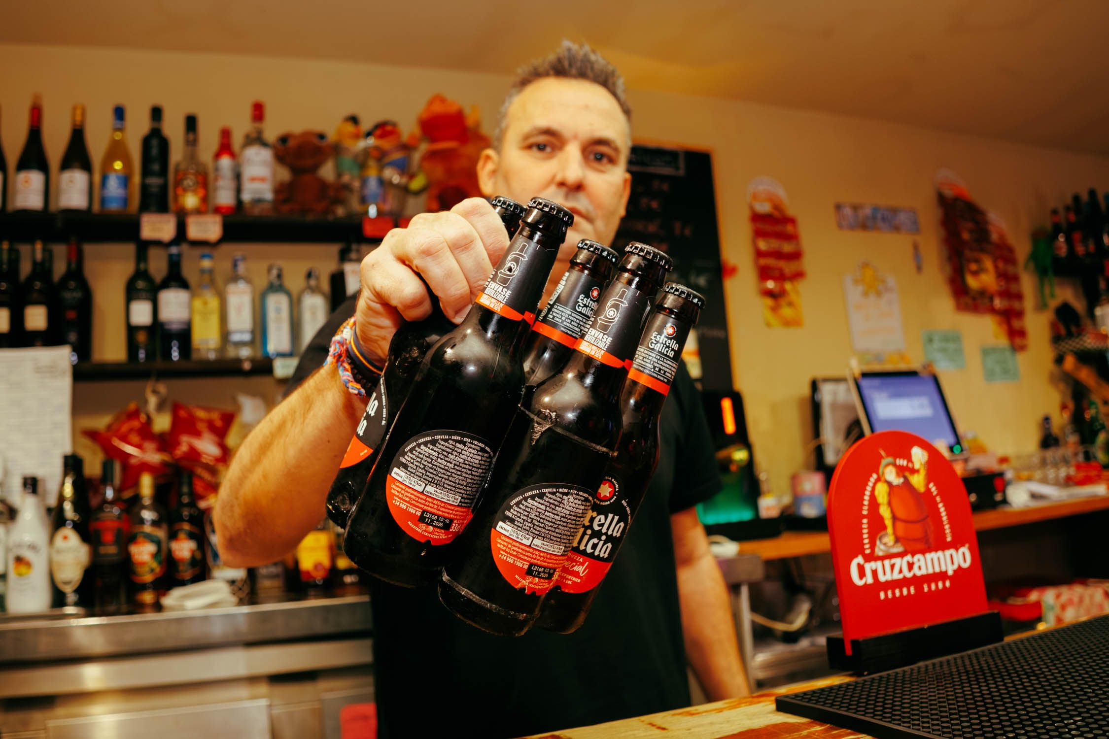 El Rubio es conocido por su cerveza fría en la barriada de La Constancia en Jerez.