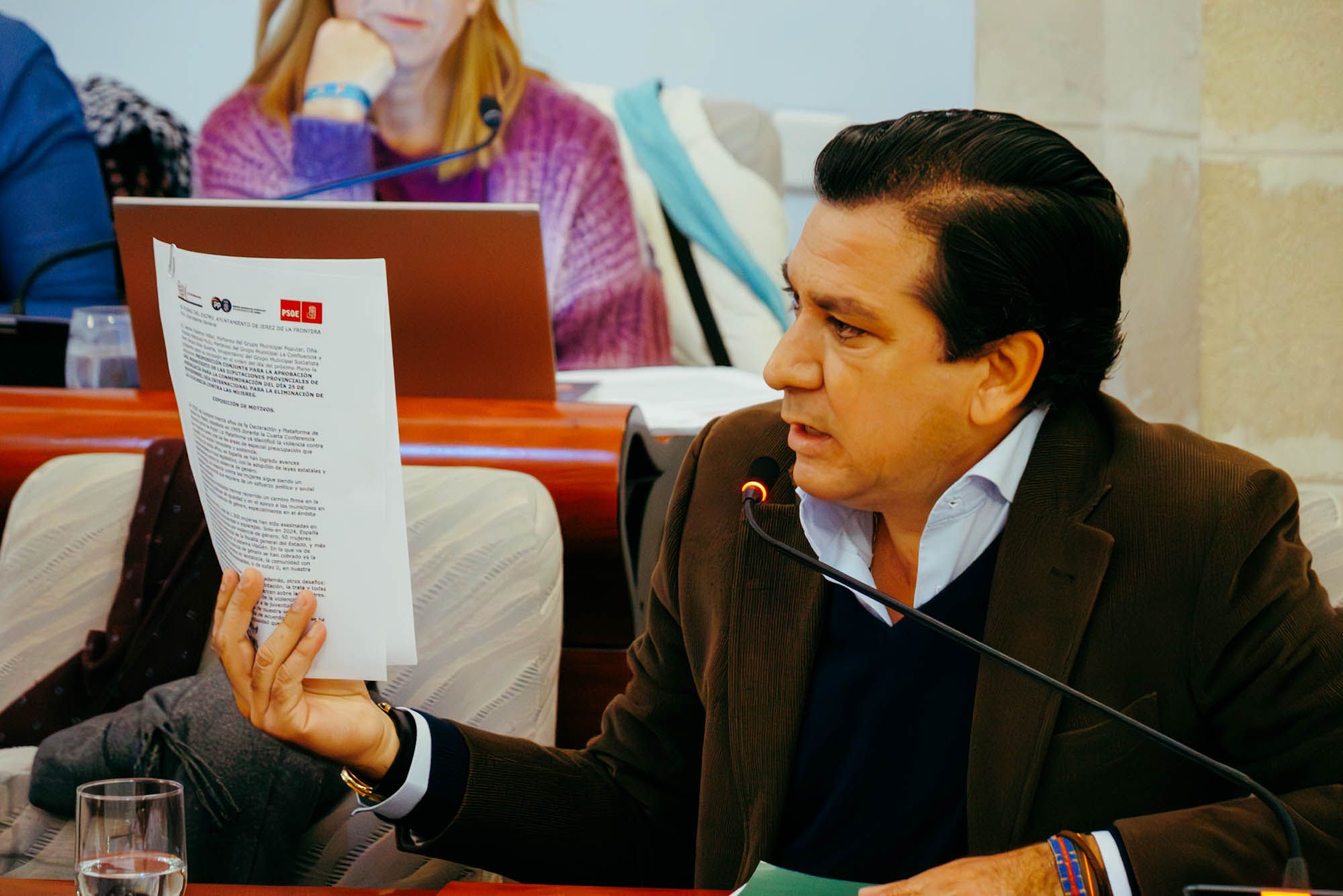 El portavoz de Vox, durante el pleno de Jerez.