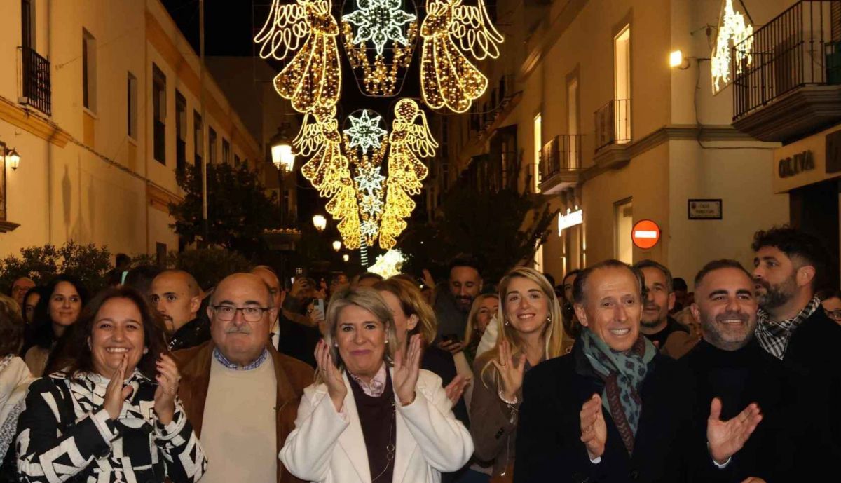 Otra imagen del encendido del alumbrado navideño en Chiclana.