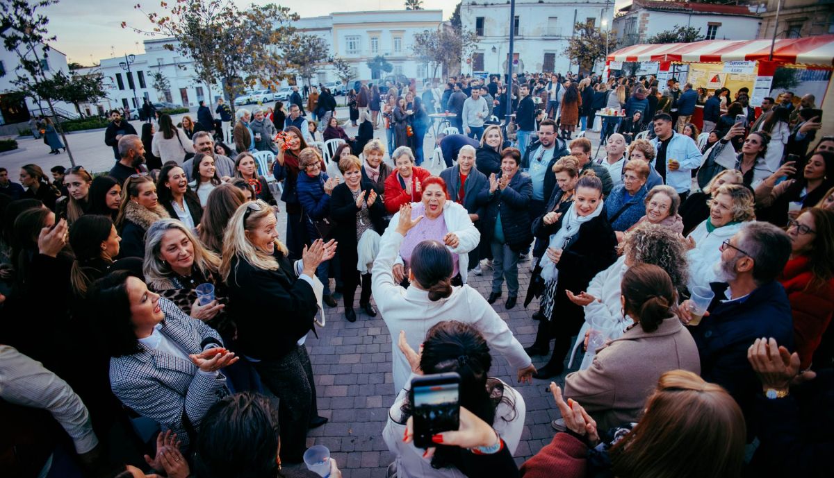 Zambomba en la plaza Belén