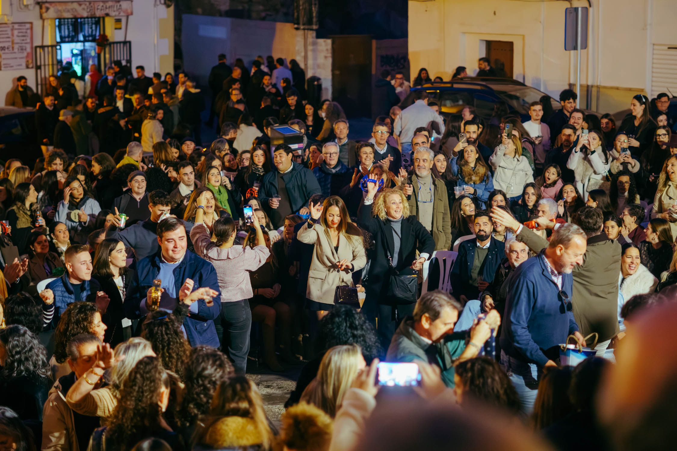 La Zambomba de la Hermandad de las Tres Caídas