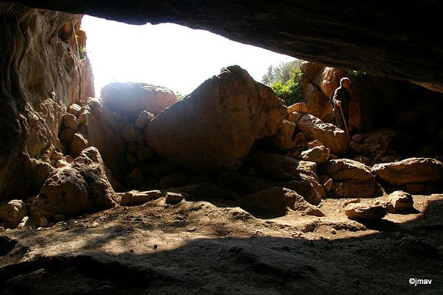 Cueva de la Dehesilla