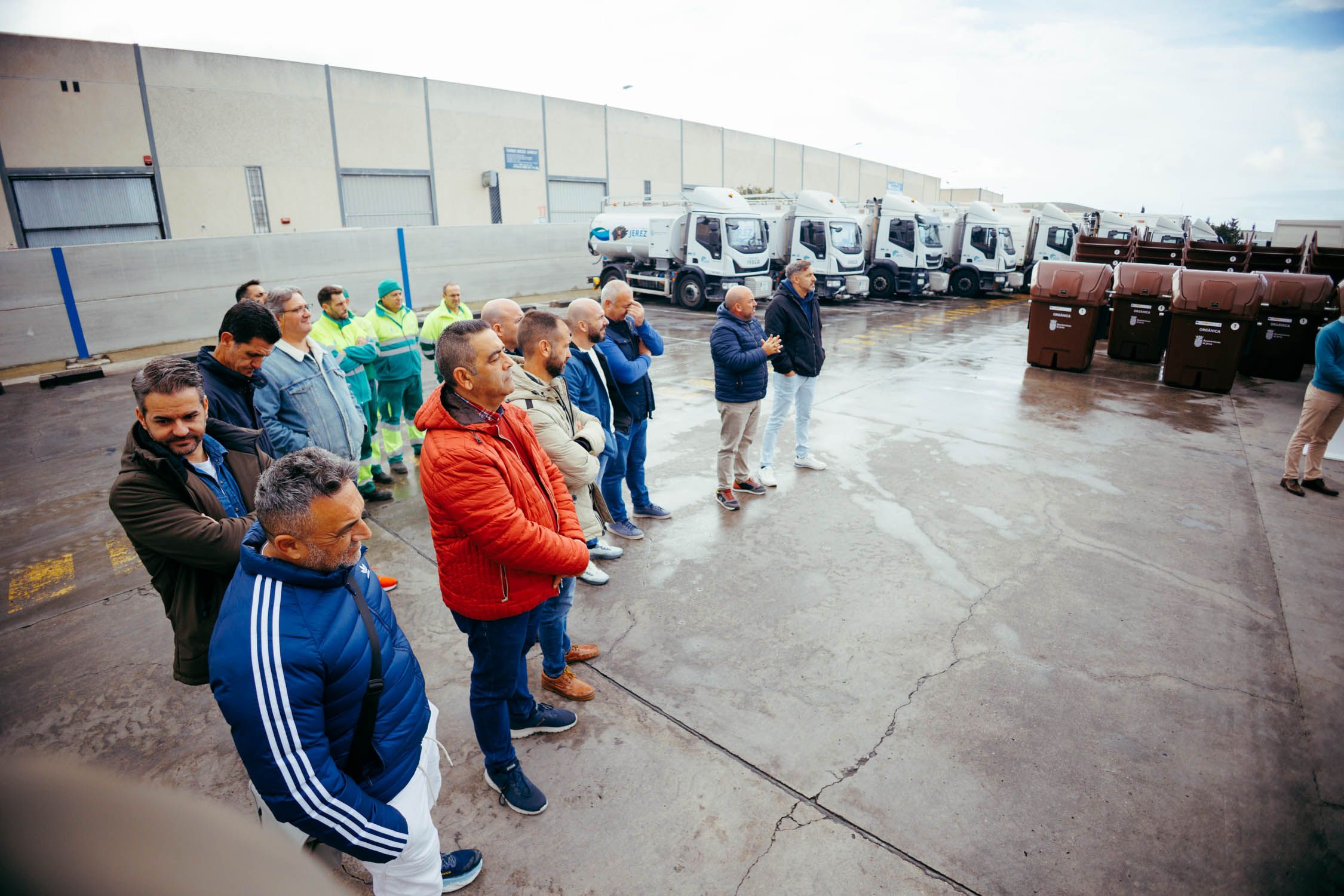 Una imagen del servicio de recogida de basuras de Jerez.