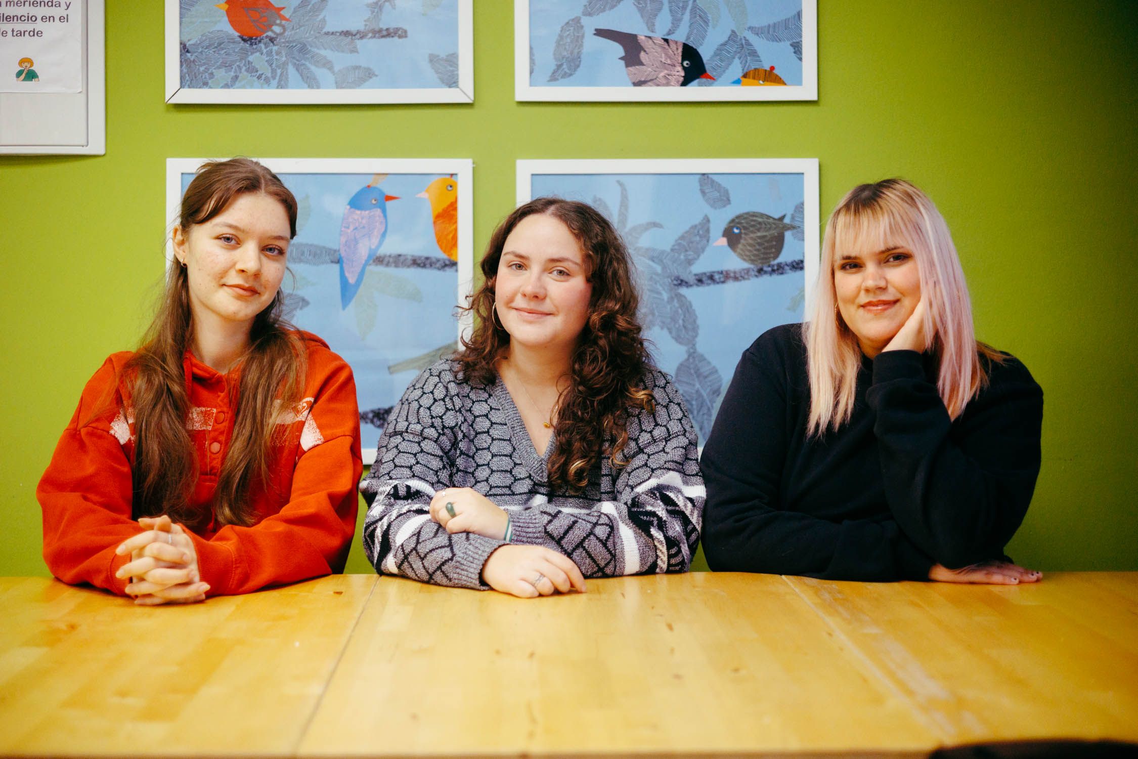 Marleen Fischer, Elena García y Lucía Molina, comparten sus experiencias como voluntarias en distintas asociaciones.