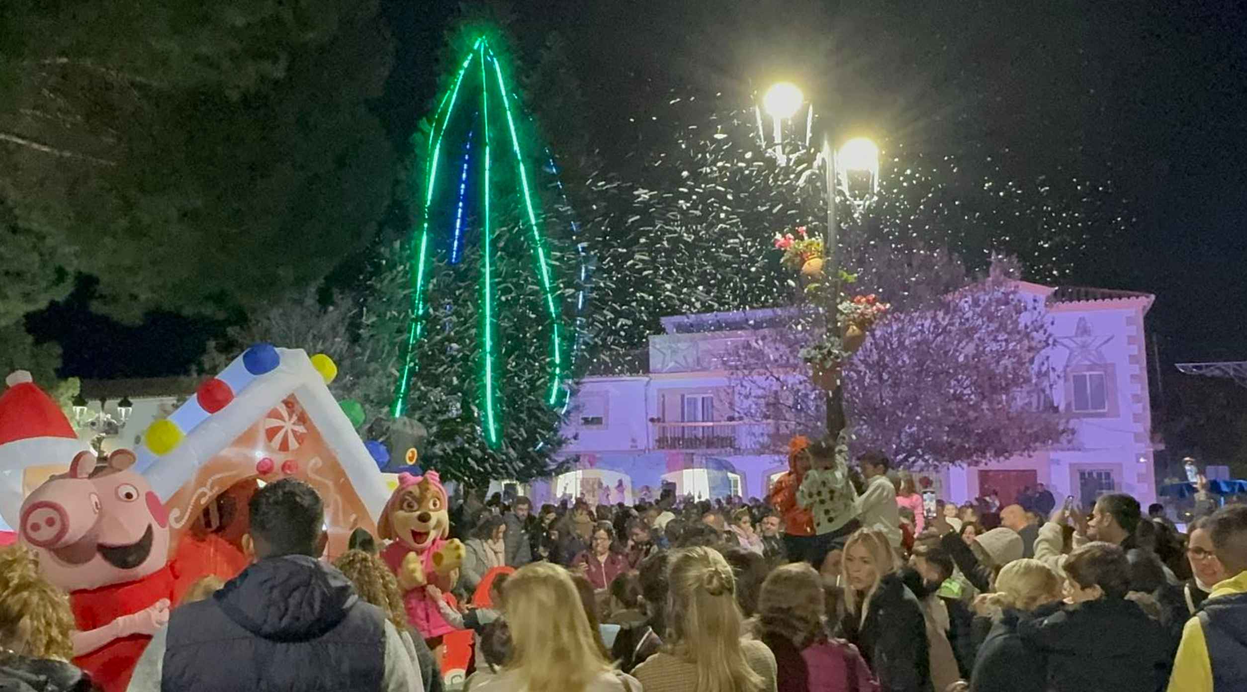 Una imagen del año pasado de la bienvenida a la Navidad en Guadalcacín.