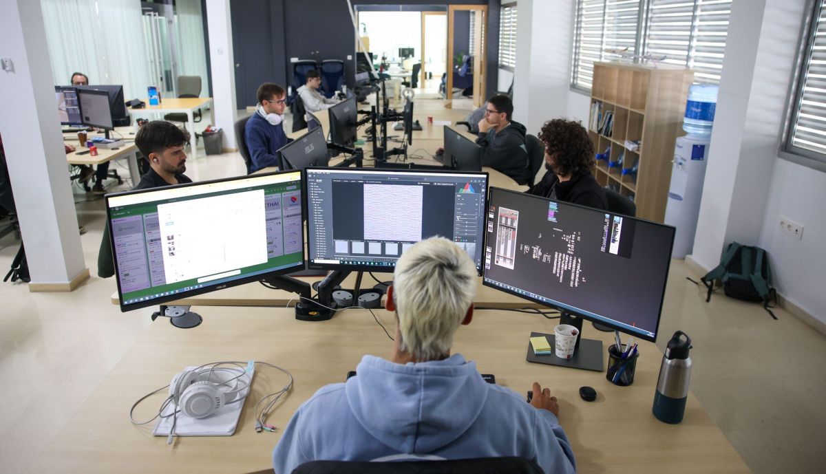 Renacen Zona Franca edificio Melkart 08