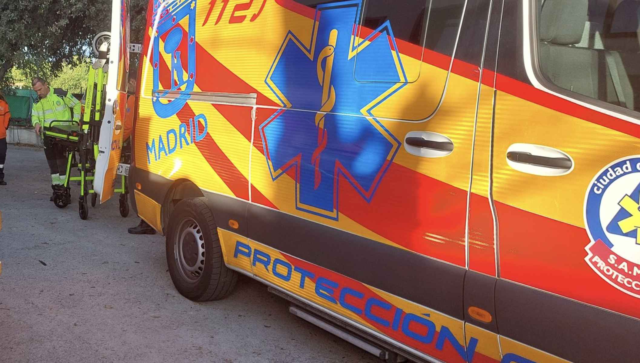 Imagen de archivo de una intervención de los servicios de emergencia del Samur. Imagen de archivo de una intervención de los servicios de emergencia del Samur.