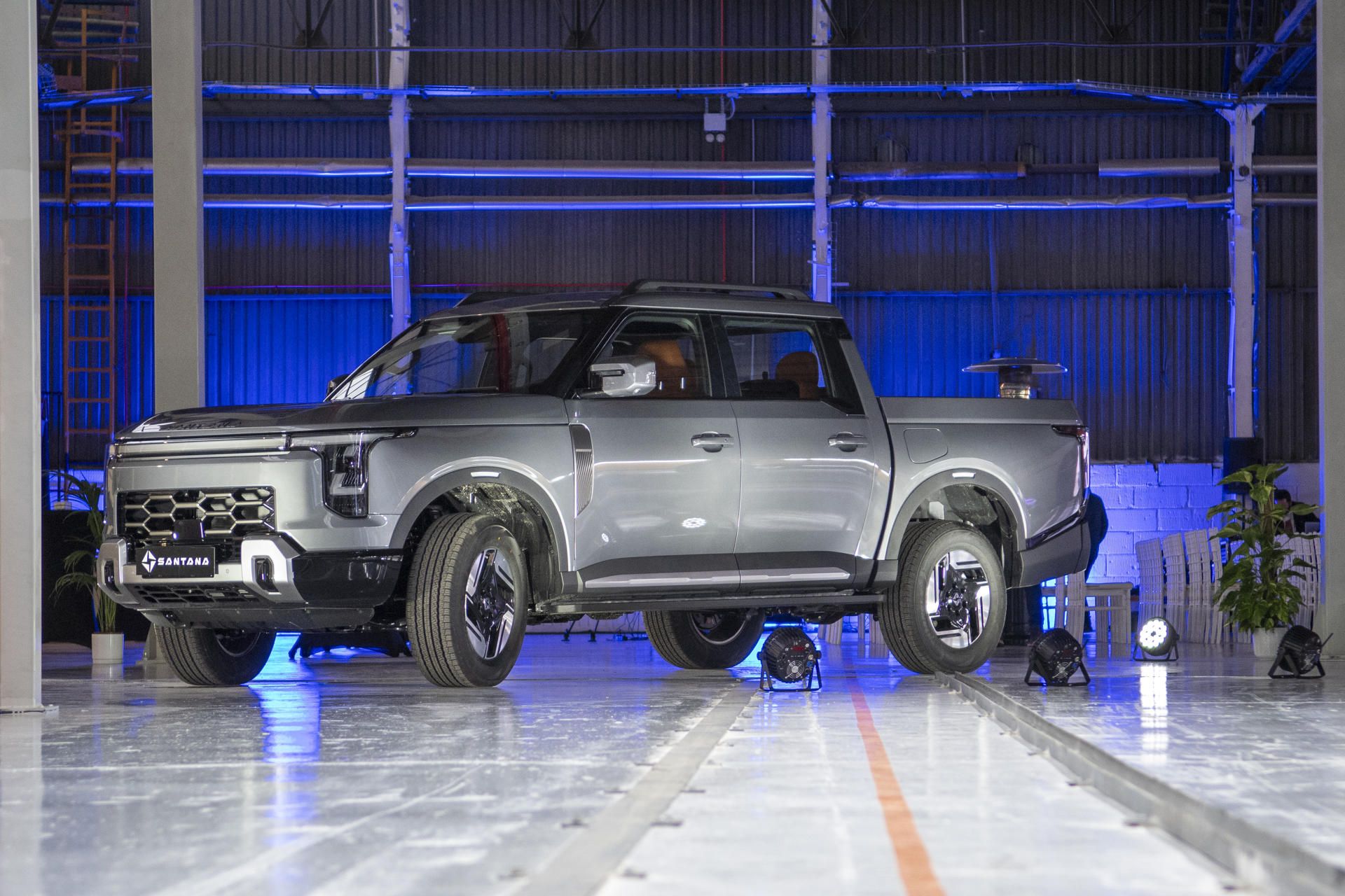 El primer todoterreno Santana 400 de la factoría de Santana Motors en Linares.
