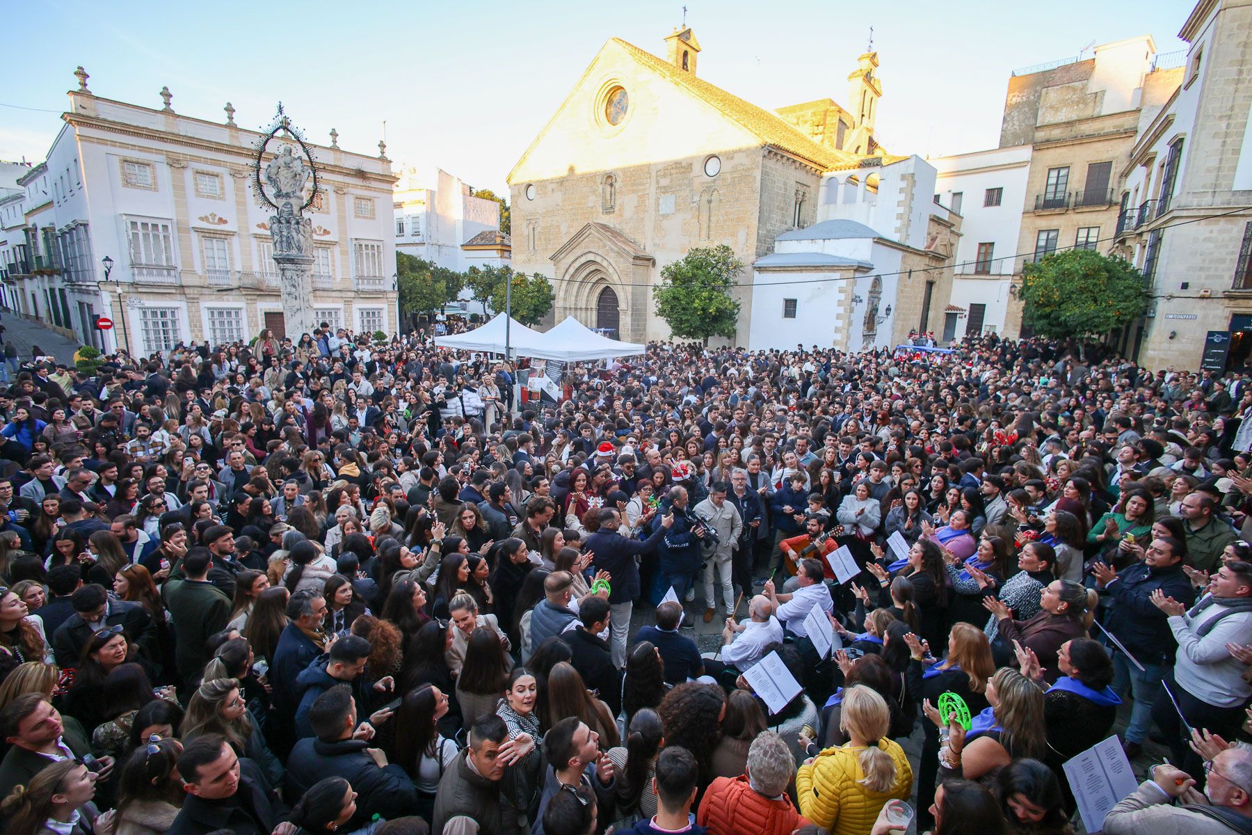 Jerez, desbordada con las Zambombas. Jerez, desbordada con las Zambombas.