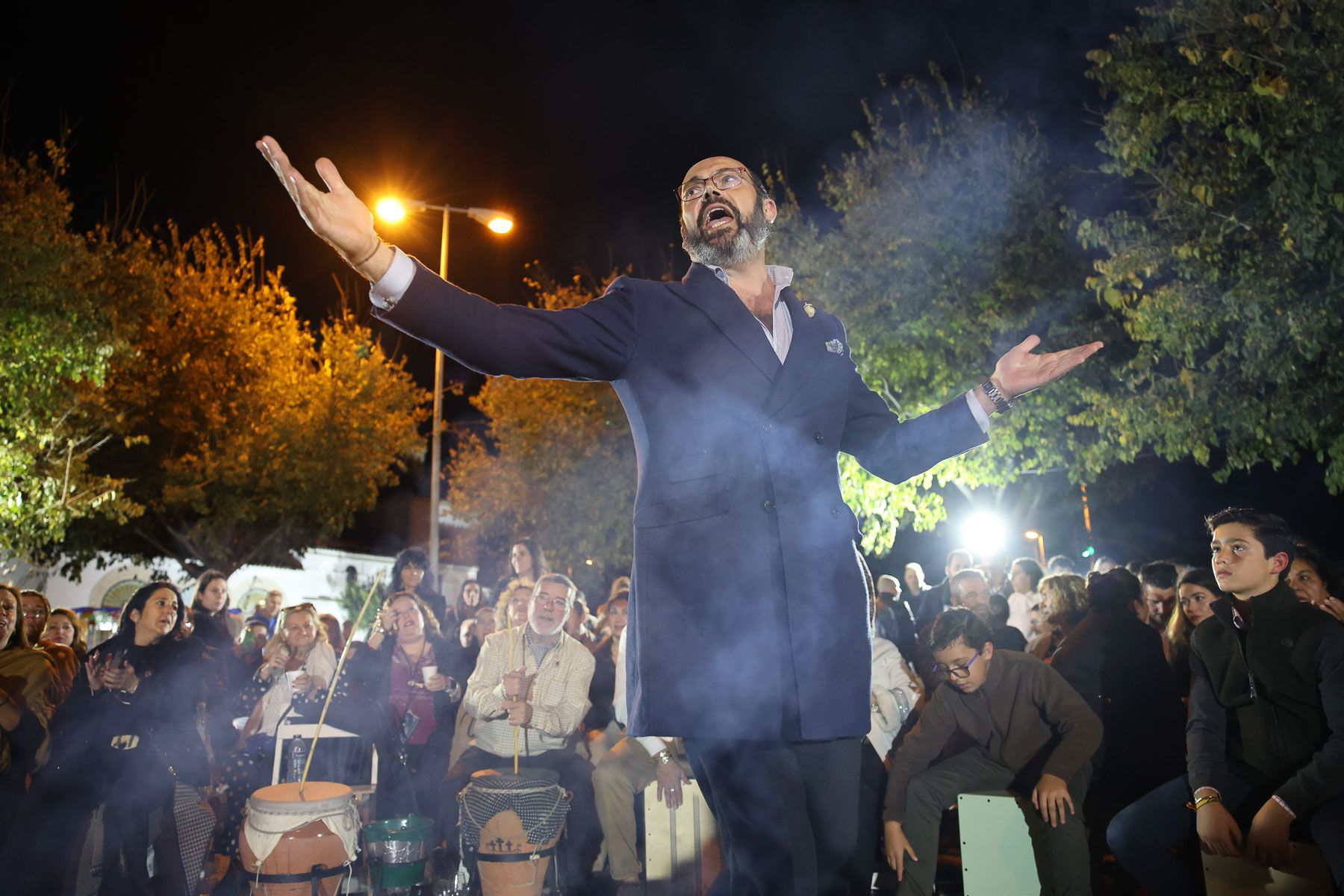 No cabe ni un alfiler en el centro de Jerez con las Zambombas 