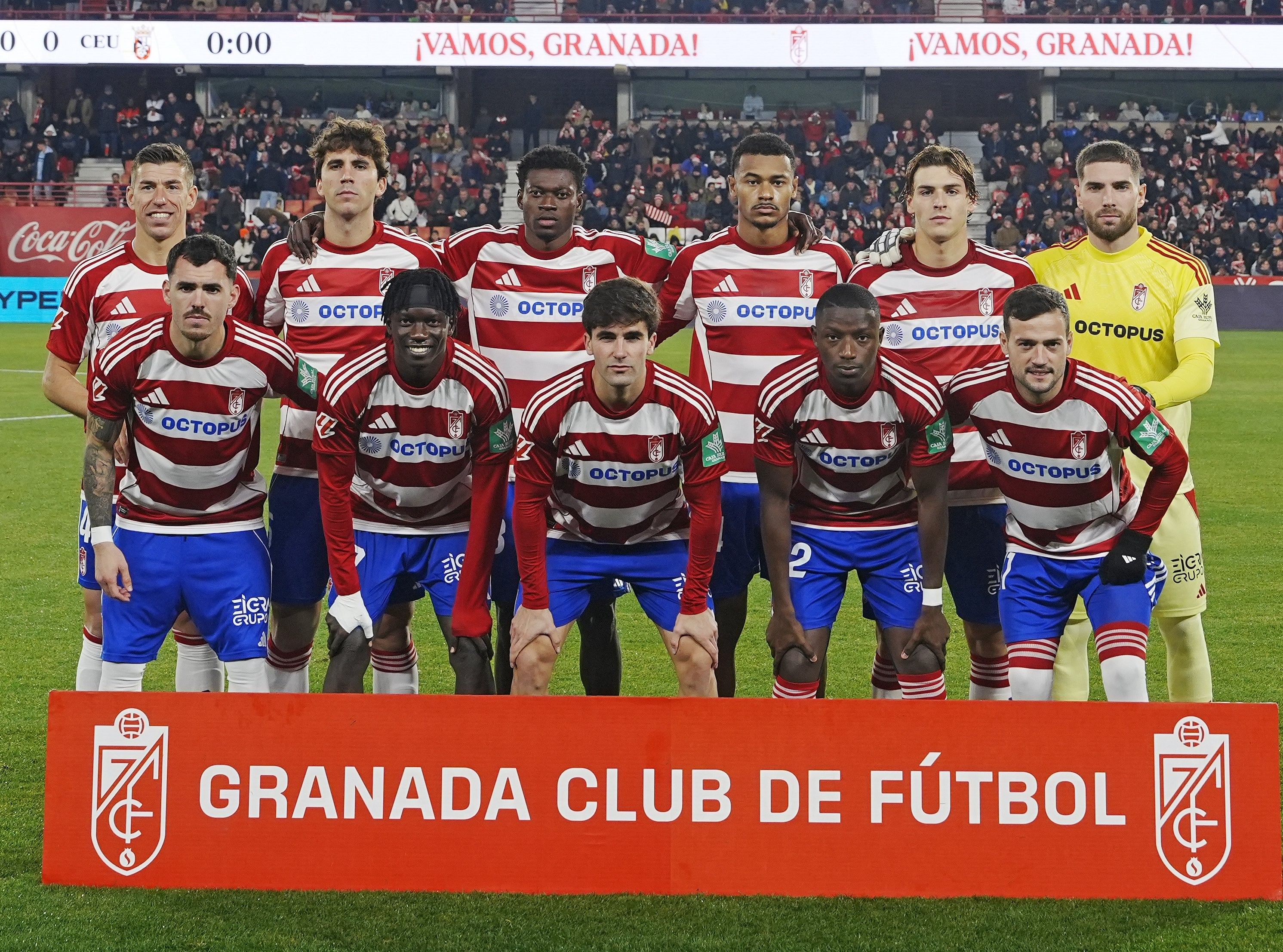 Alineación del Granada este domingo.