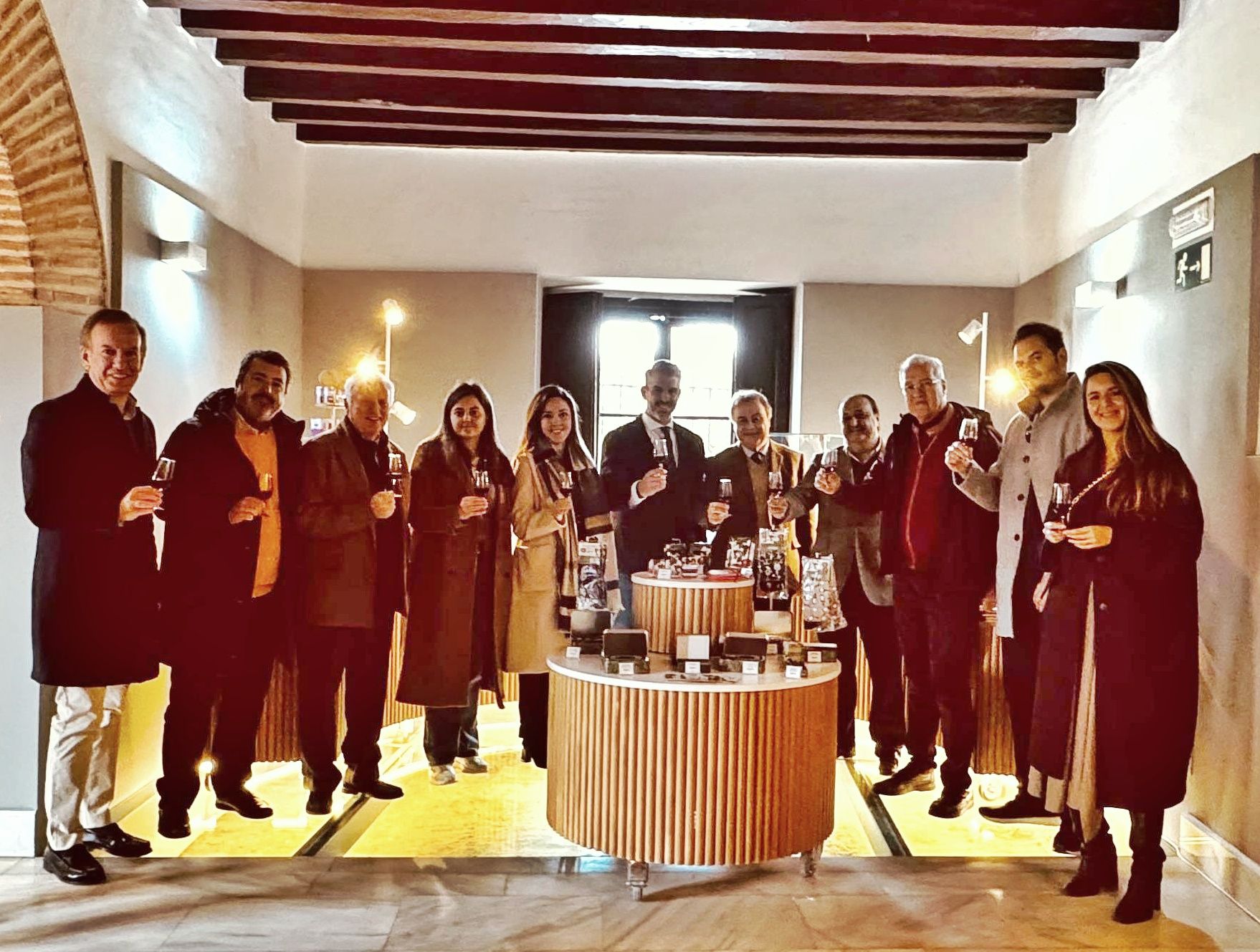 Inauguración de la tienda de souvenirs del Alcázar.