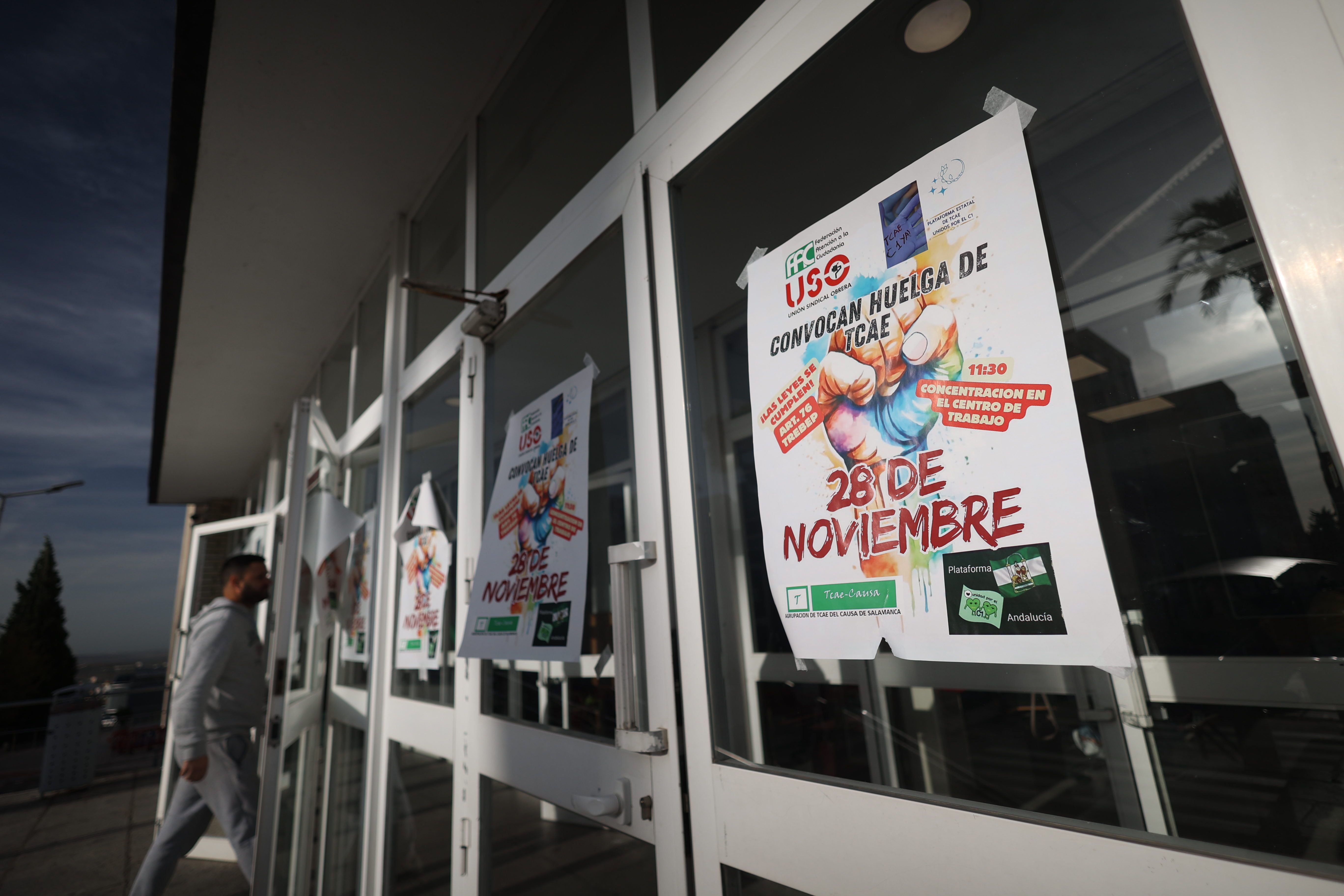 Carteles de la huelga en Jerez.