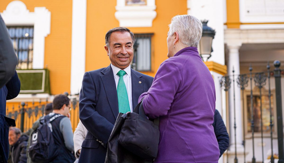 Fernando Fernández Cabezuelo hermano mayor hermandad Macarena