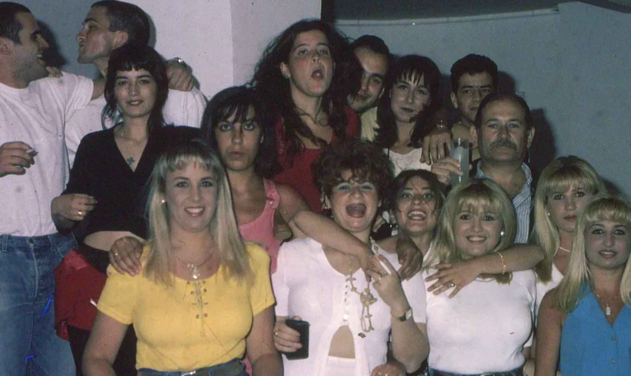 Una de las imágenes de décadas pasadas compartida por La Comedia. Una de las imágenes de décadas pasadas compartida por La Comedia.