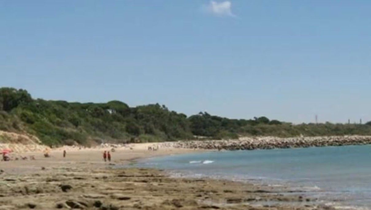 La playa de Galeones, en Rota. La playa de Galeones, en Rota.