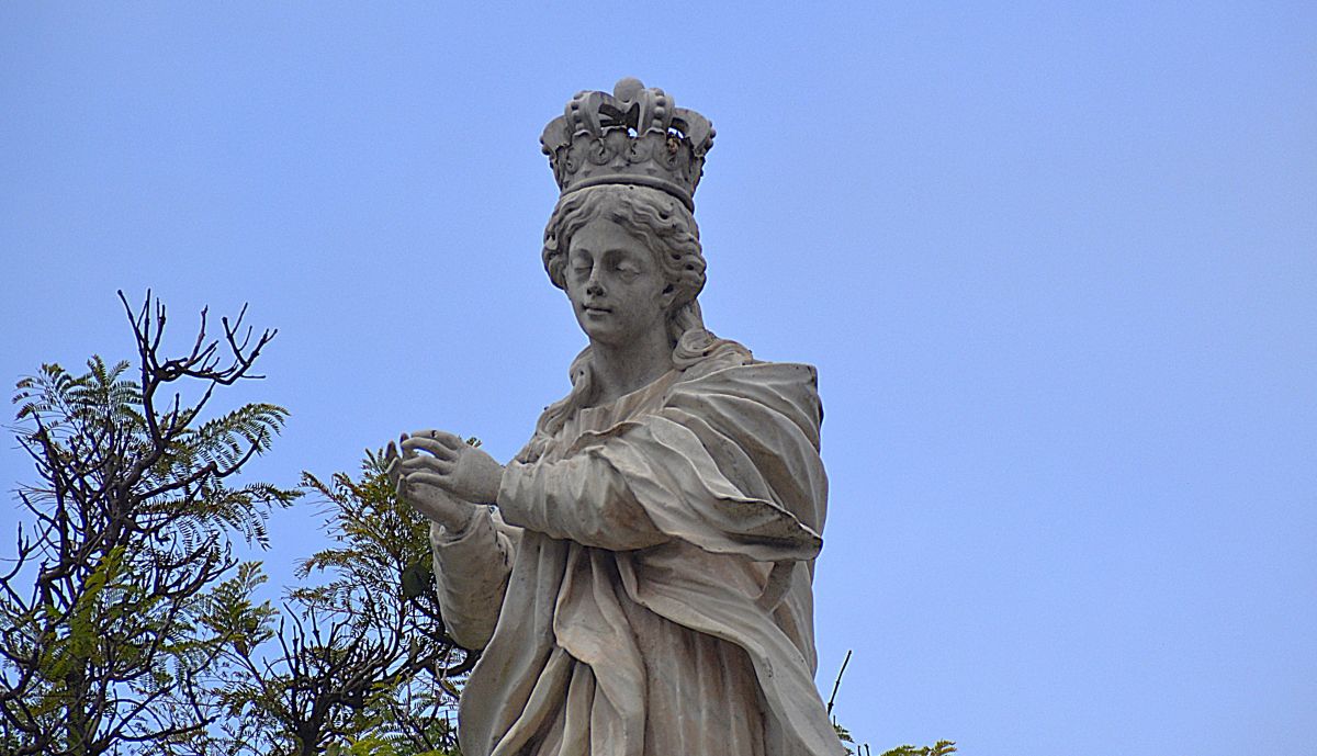 11 Triunfo de la Inmaculada, detalle torso