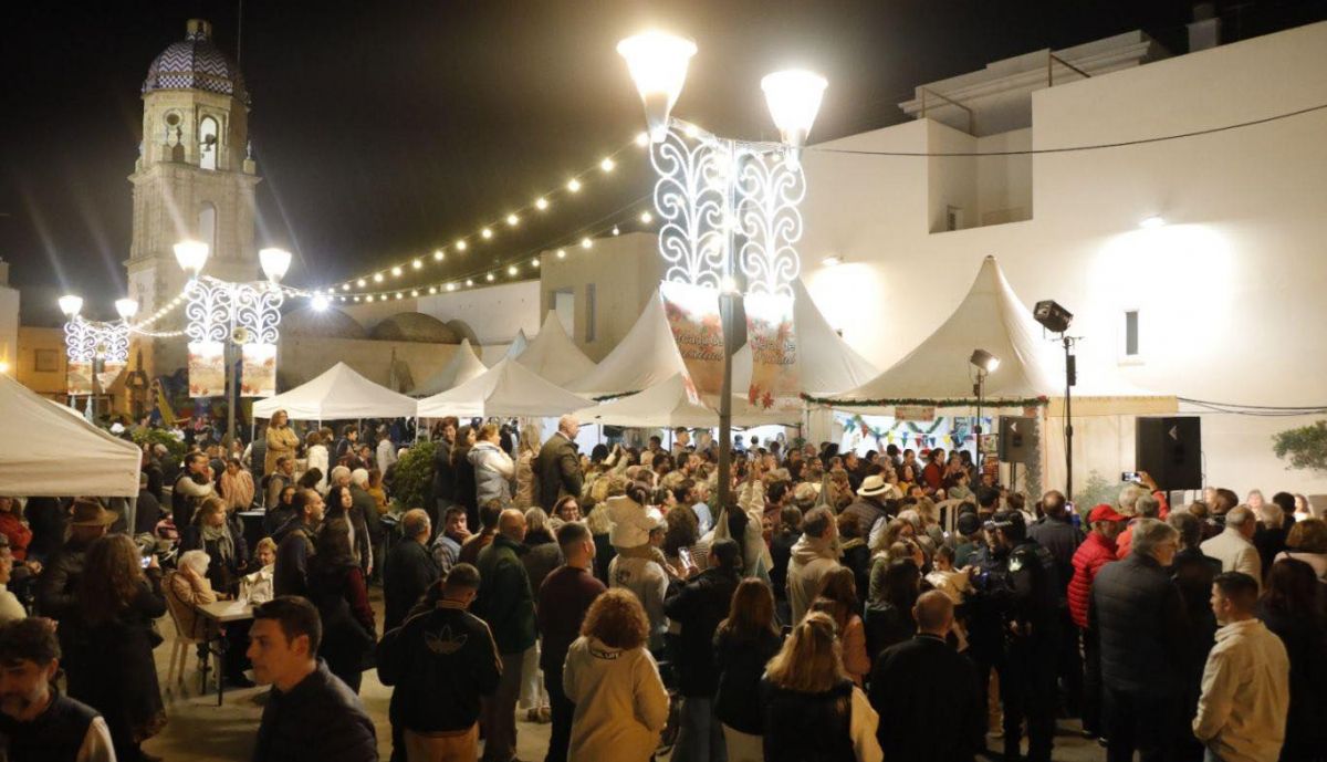 Mercado navideño en Rota.