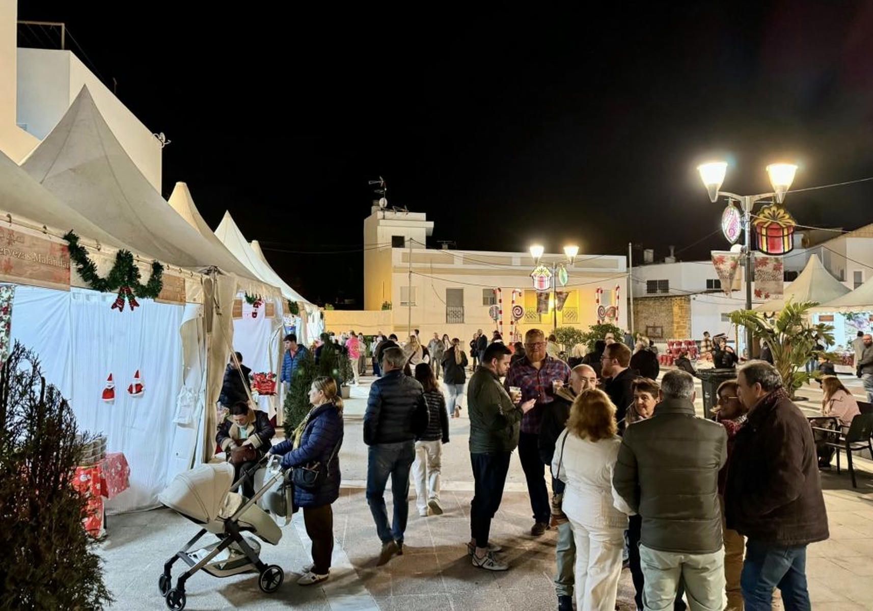 La pasada edición del mercadillo navideño de Rota. La pasada edición del mercadillo navideño de Rota.