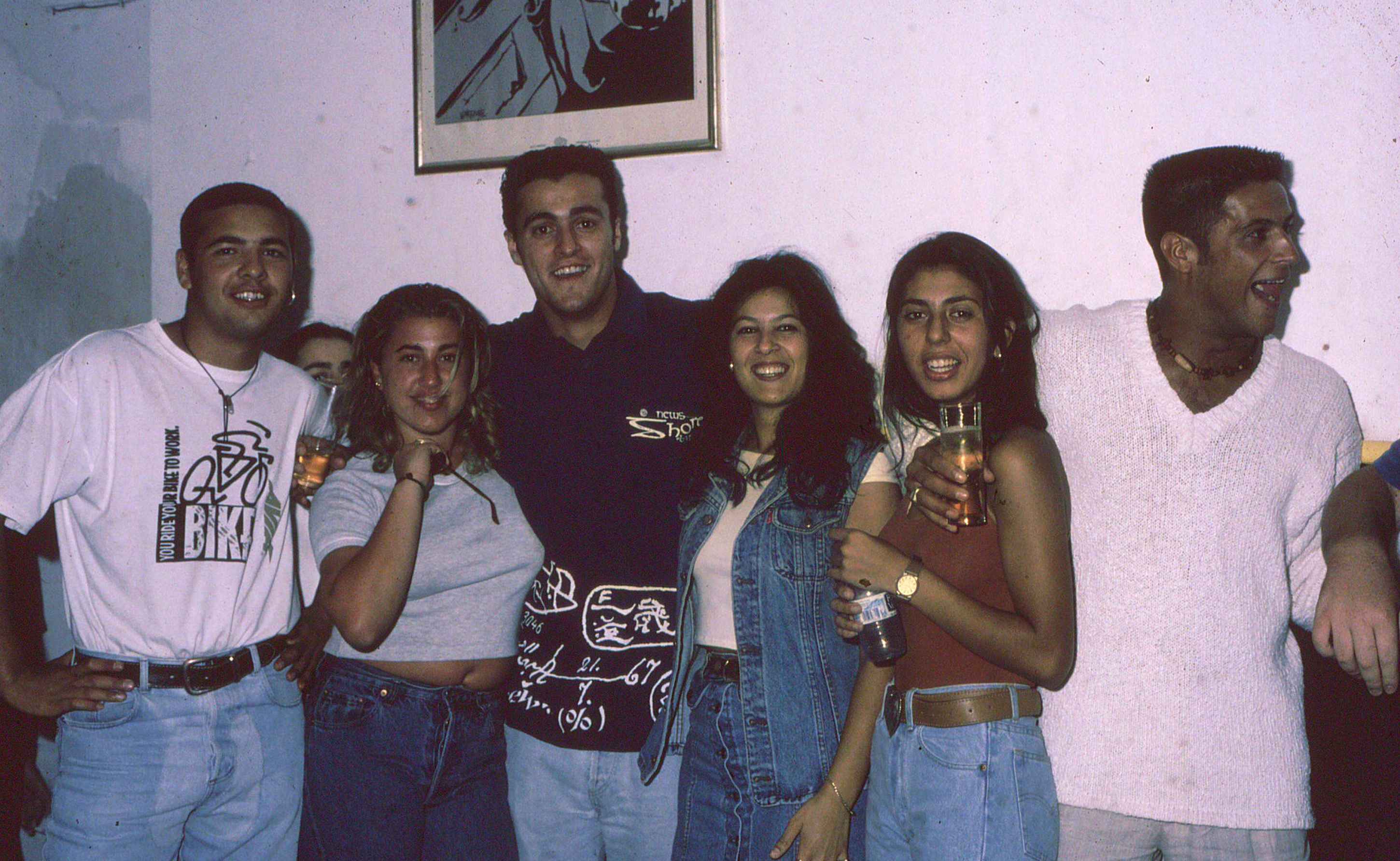 Kiko Narváez, en La Comedia, con amigos.