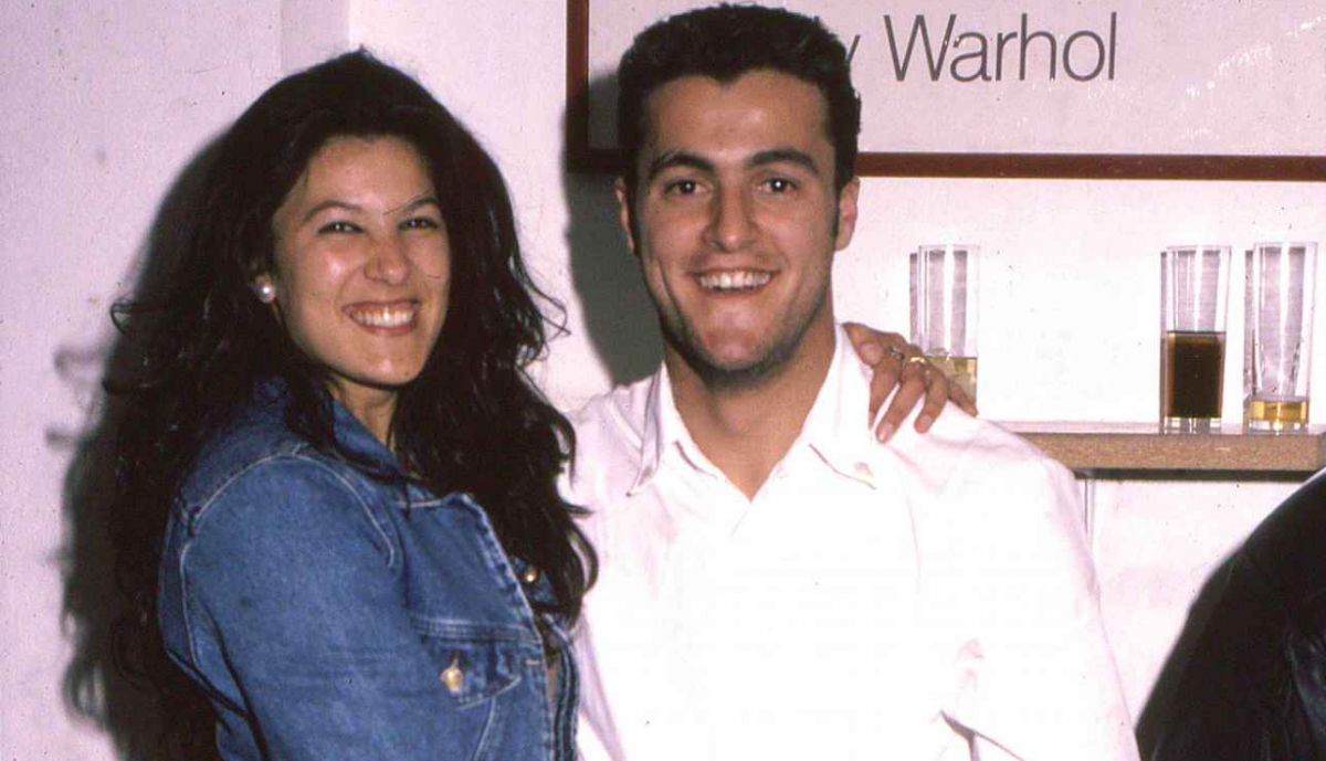 Otra imagen del exfutbolista Kiko Narvaéz en la sala de ocio jerezana.