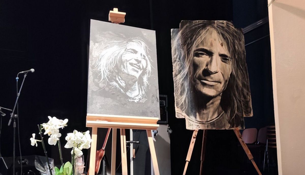 Pinturas de Robe, en el escenario durante su homenaje.