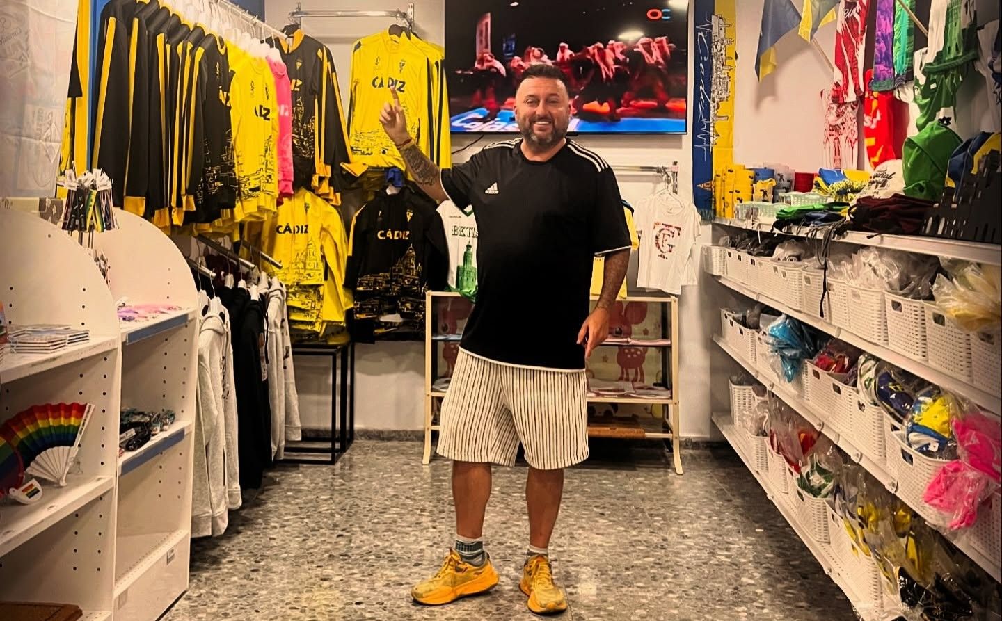 Toni Rodríguez en la Tienda del Carnaval. Toni Rodríguez en la Tienda del Carnaval.