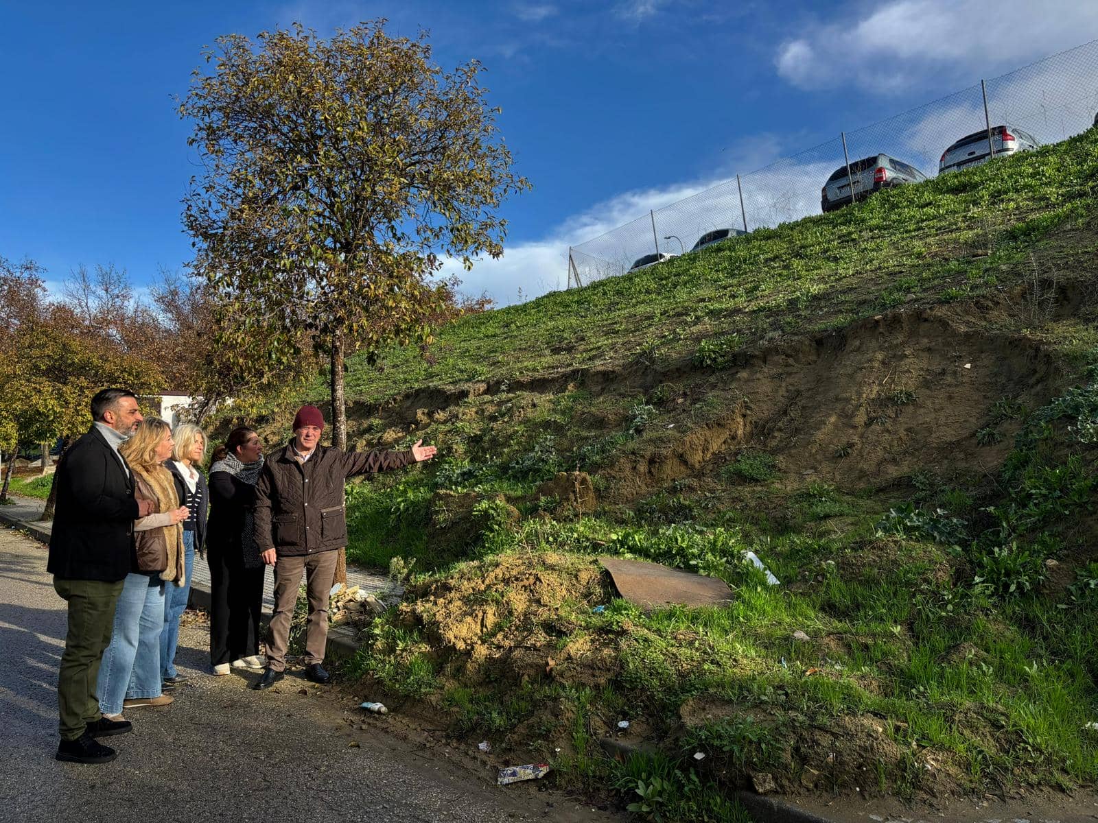 El talud en Picadueñas, en una imagen remitida por el PSOE.