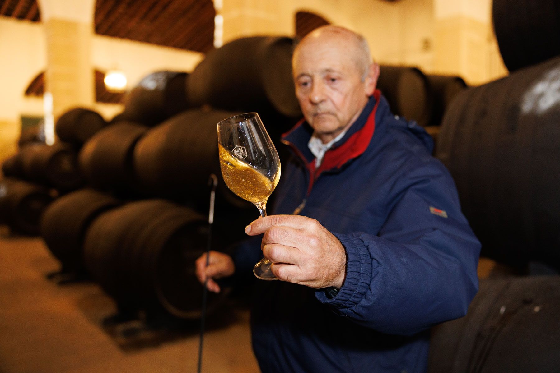 José María Quirós, en las bodegas Serdio.