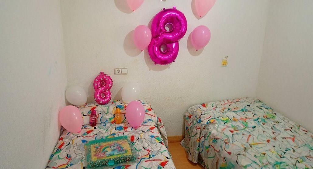 La habitación de una de las hijas de la madre desahuciada en Jaén. La habitación de una de las hijas de la madre desahuciada en Jaén.