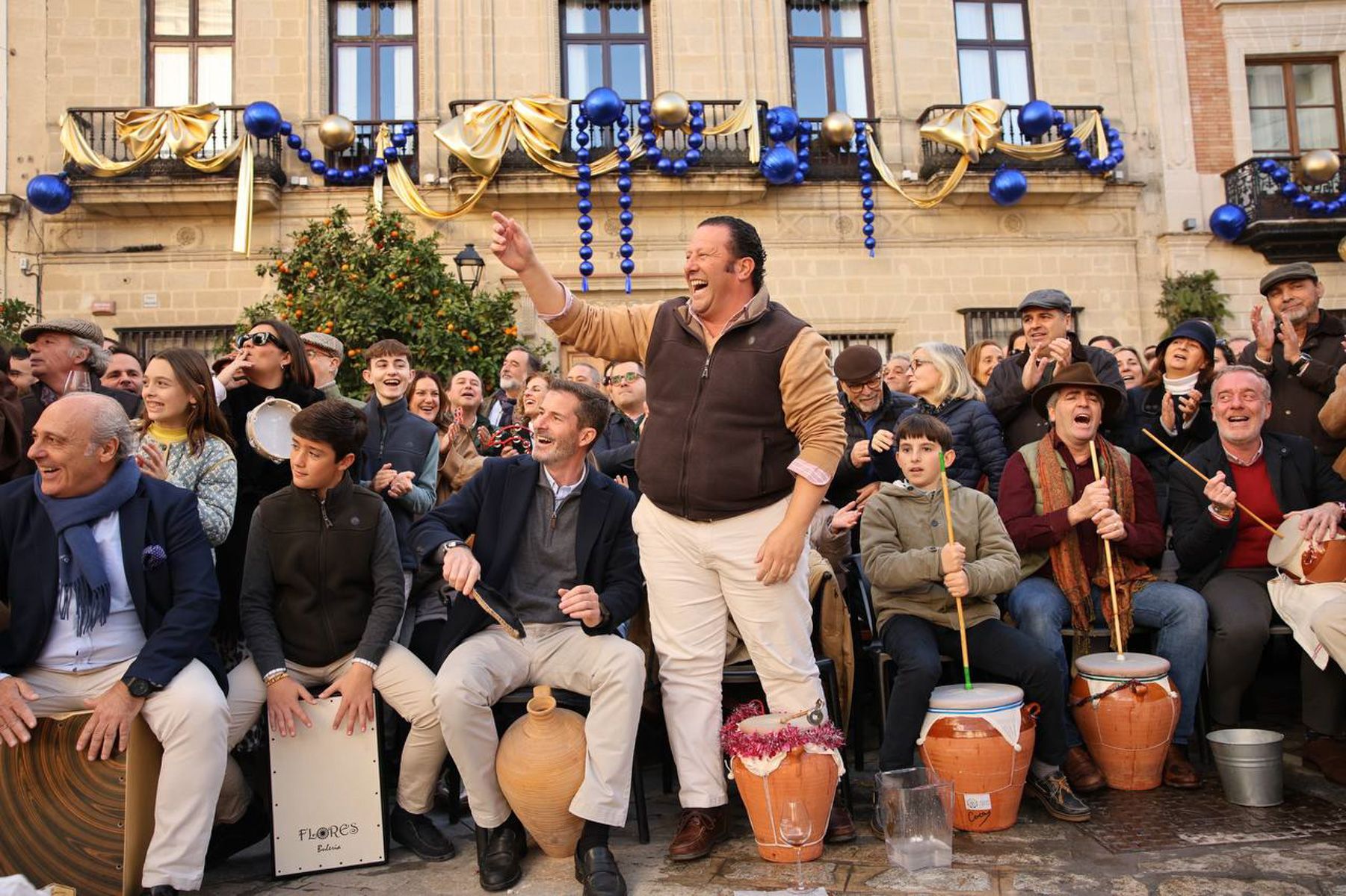 La Zambomba mañanera de Plaza Rivero, en imágenes.