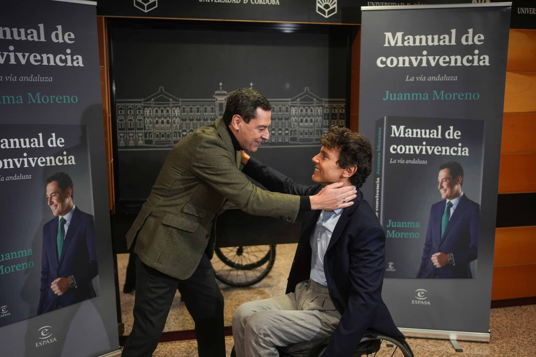 Moreno, con el tenista Cisco García, este sábado en Córdoba.