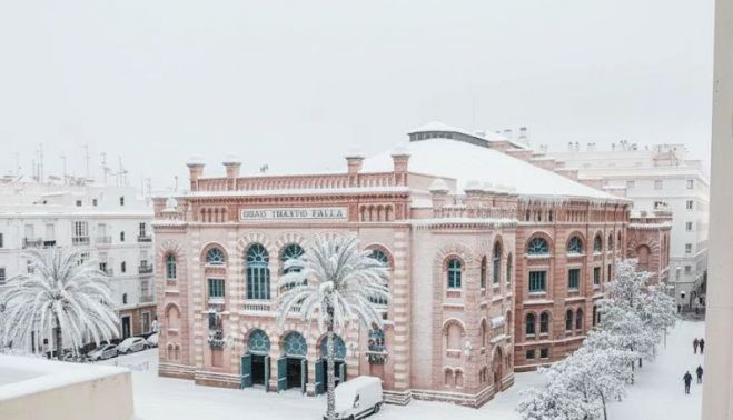 El Gran Teatro Falla nevado según la IA.