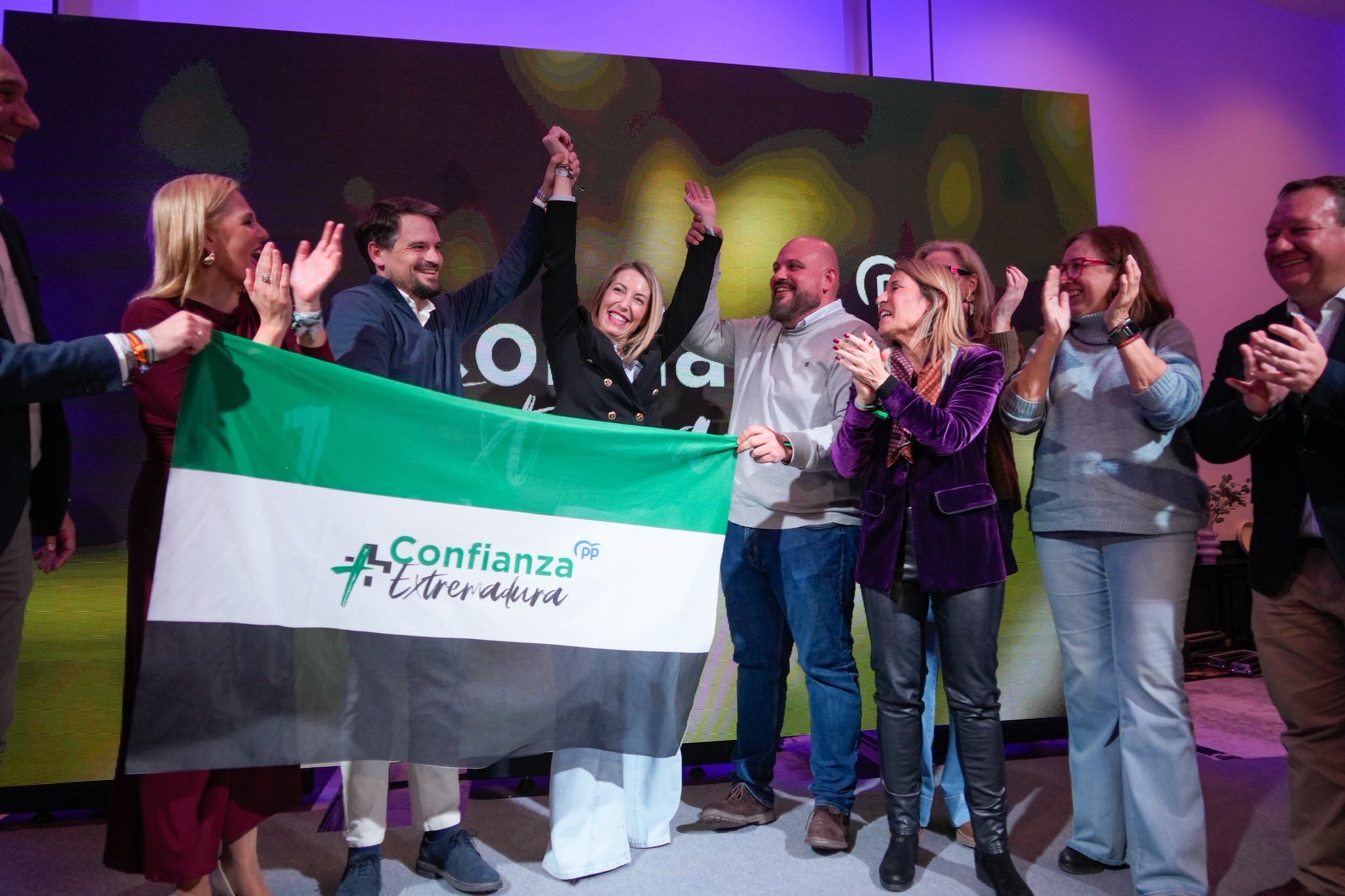 María Guardiola, presidenta de Extremadura, tras ganar las elecciones la pasada noche.