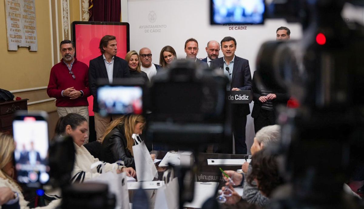 desayuno navidad ayuntamiento cadiz 2025