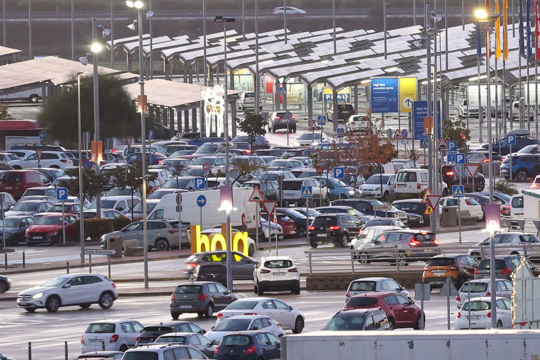 Luz Shopping bate récords en Jerez: estas son las dos aperturas inminentes; una de ellas es un 'todo lo que puedas comer'.
