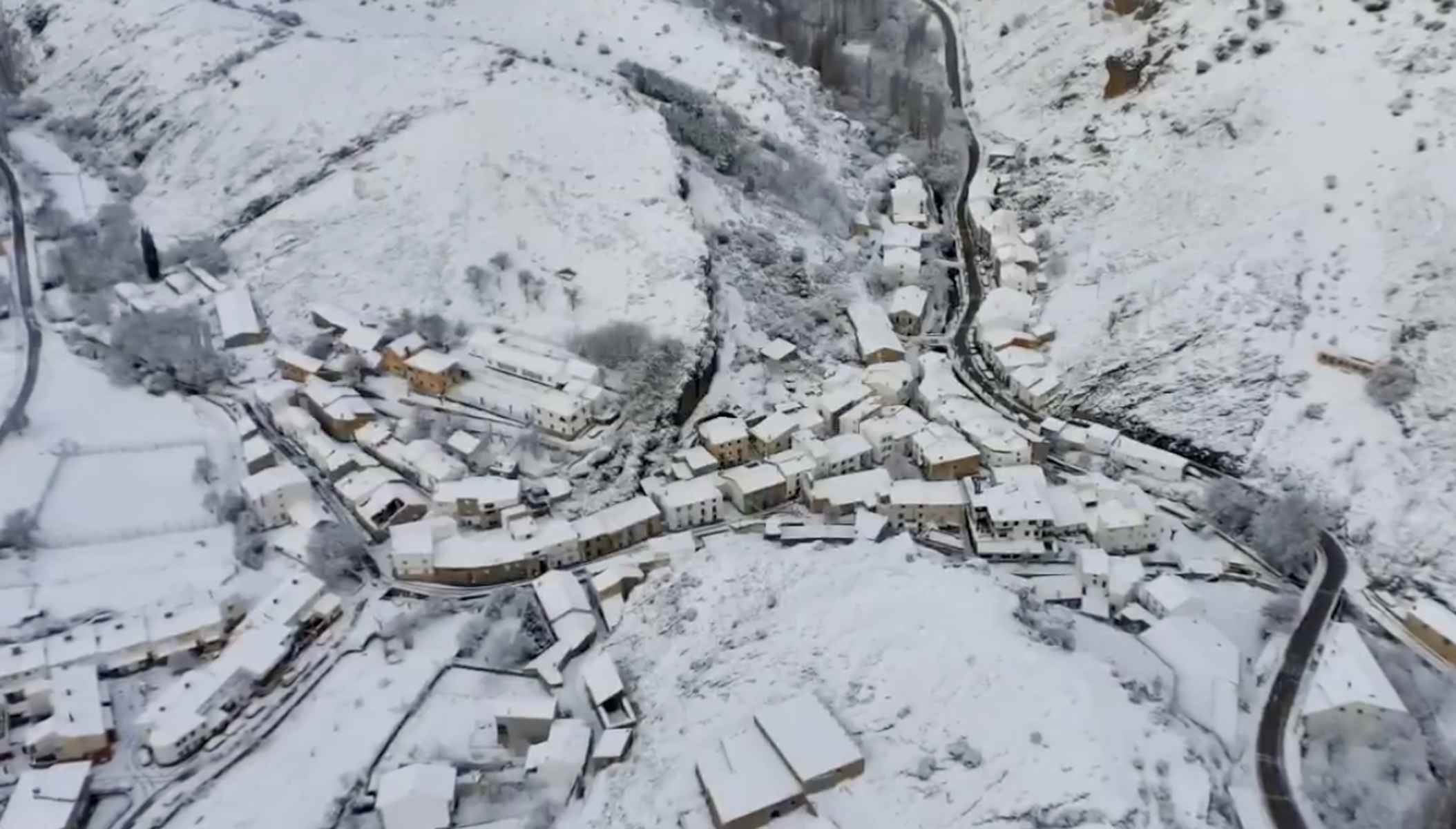 Bella estampa de Santiago-Pontones.