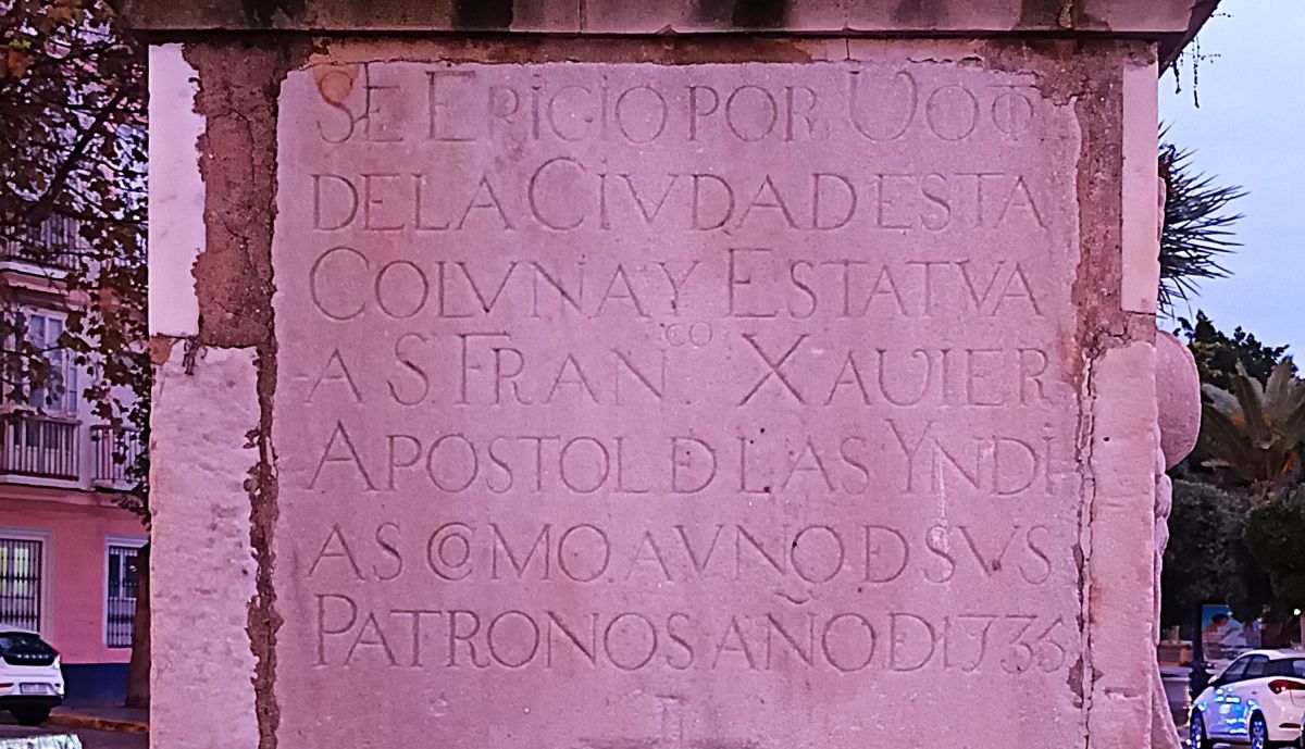 Pedestal triunfo de San Francisco Javier, lateral izquierdo.