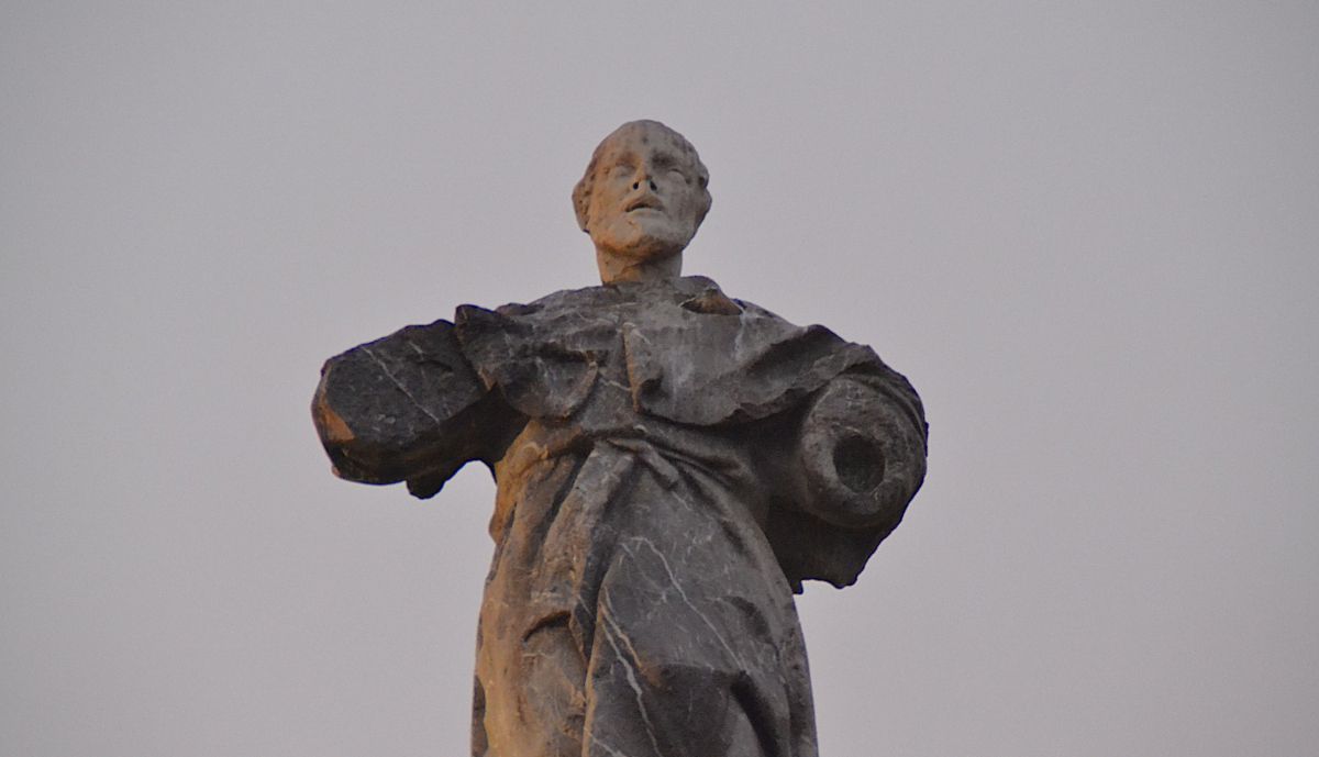 Detalle torso escultura San Francisco Javier.