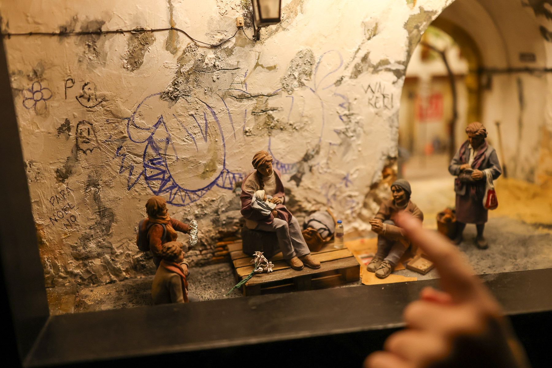 Uno de los belenes en los Claustros.