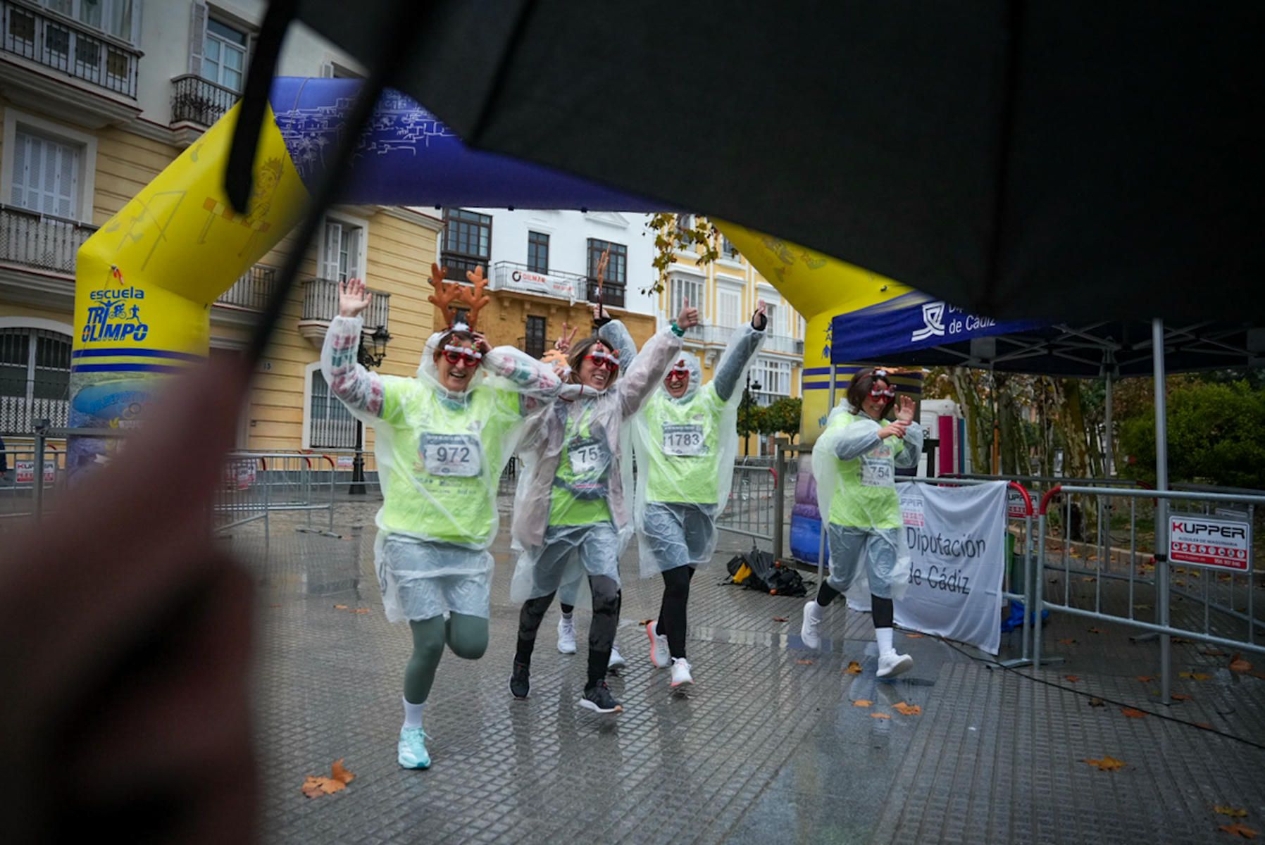 La San Silvestre gaditana, suspendida este sábado por la lluvia.
