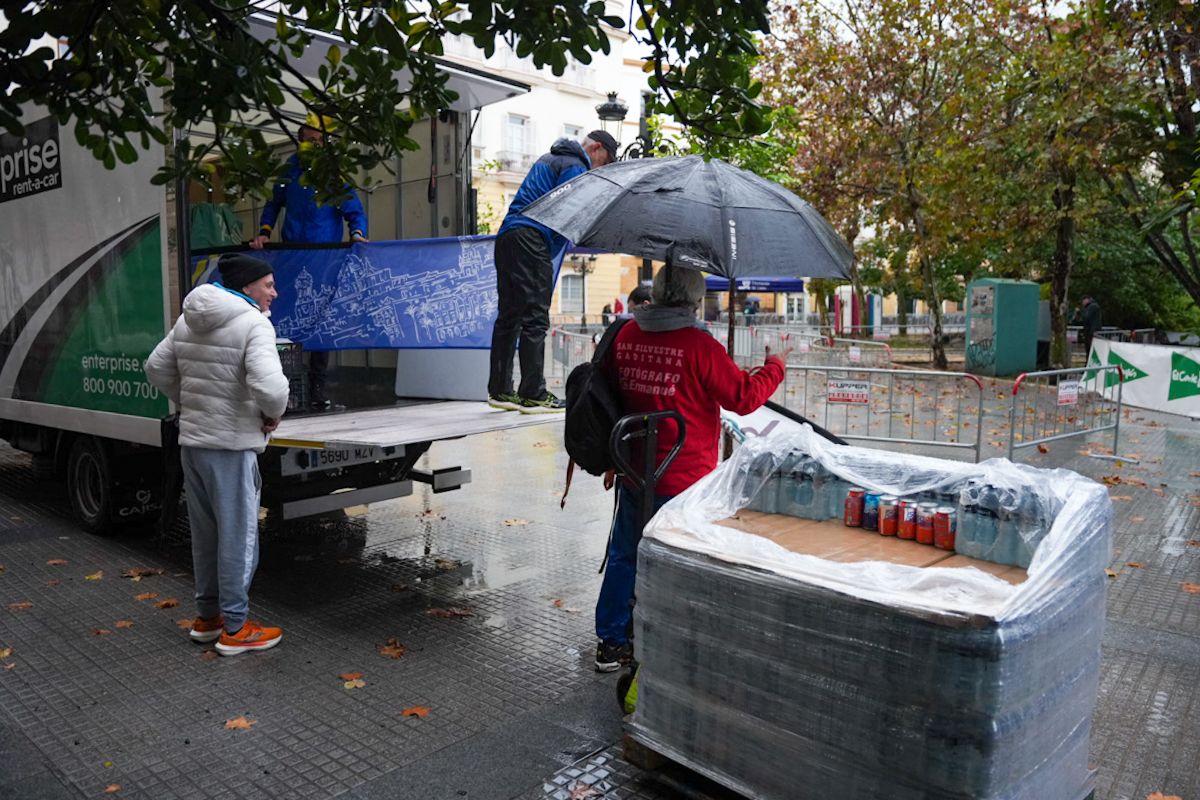 La organización de la carrera se queda a medias tras la suspensión.