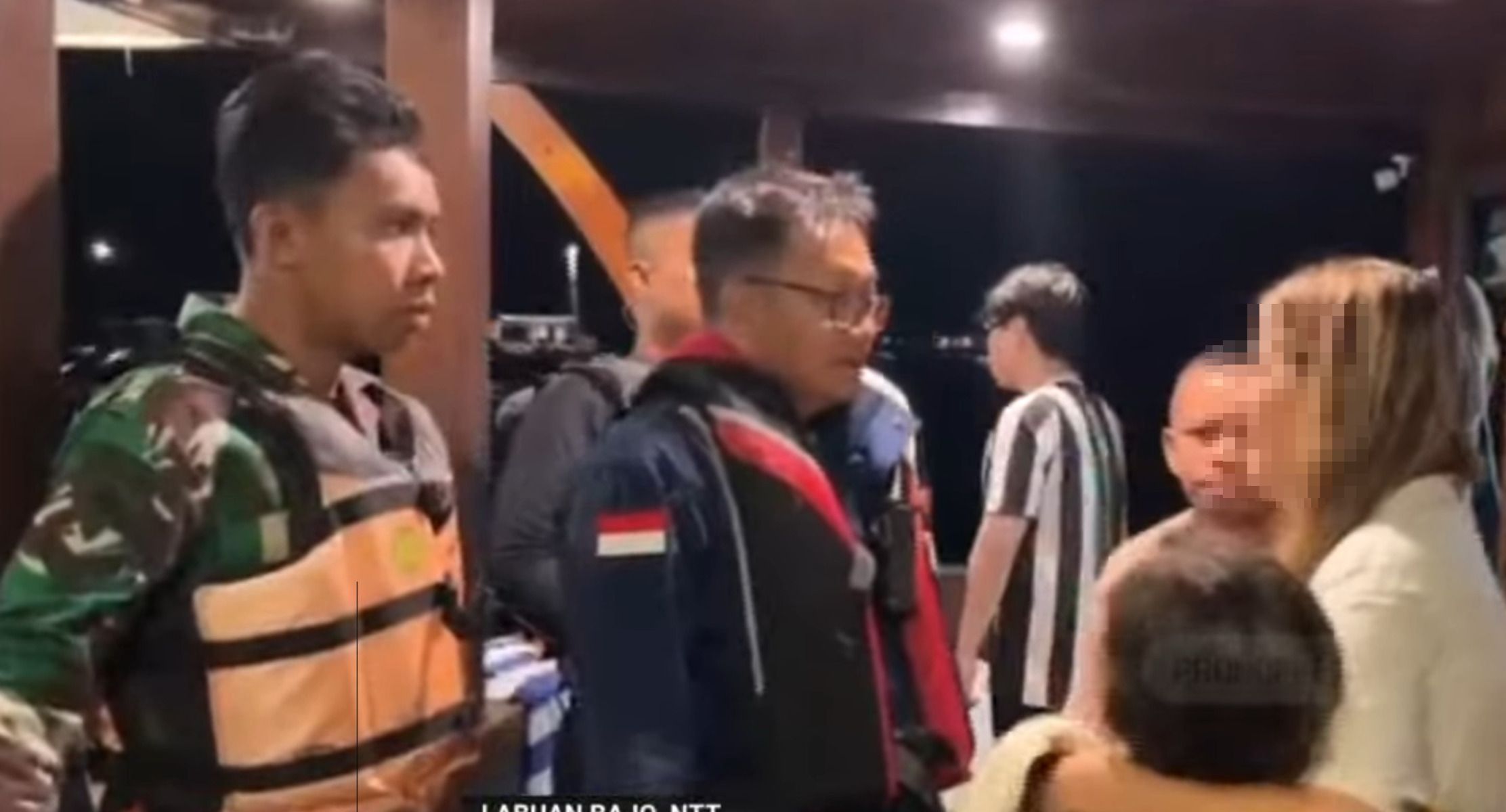 Imágenes de la televisión de Indonesia.